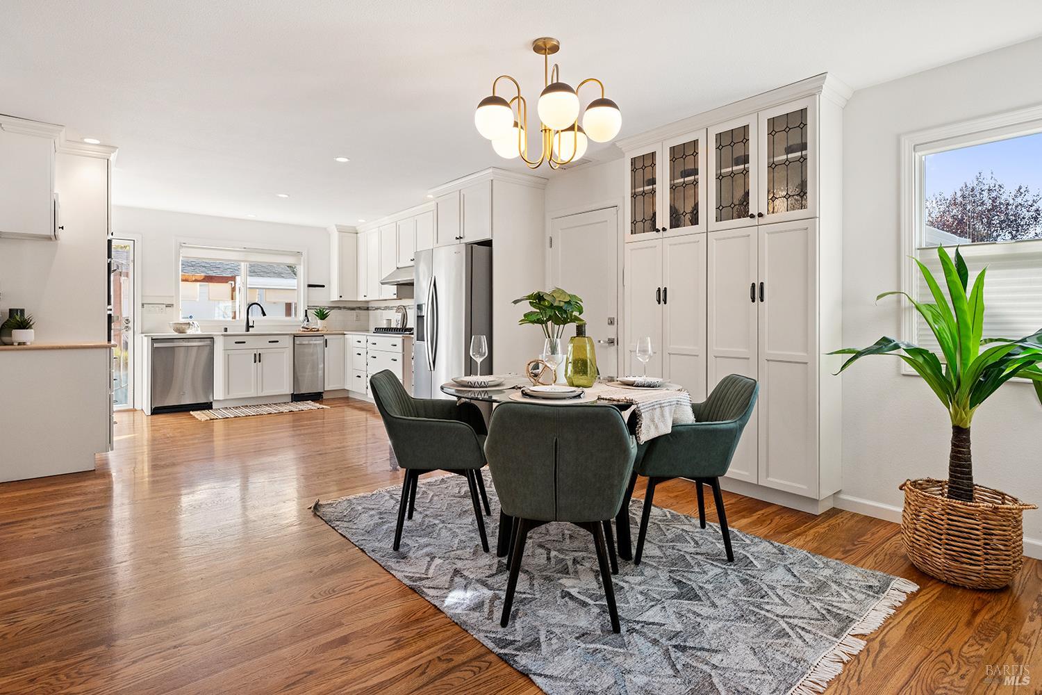 Santa Rosa, California, 95405, United States, 2 Bedrooms Bedrooms, ,2 BathroomsBathrooms,Residential,For Sale,1989467