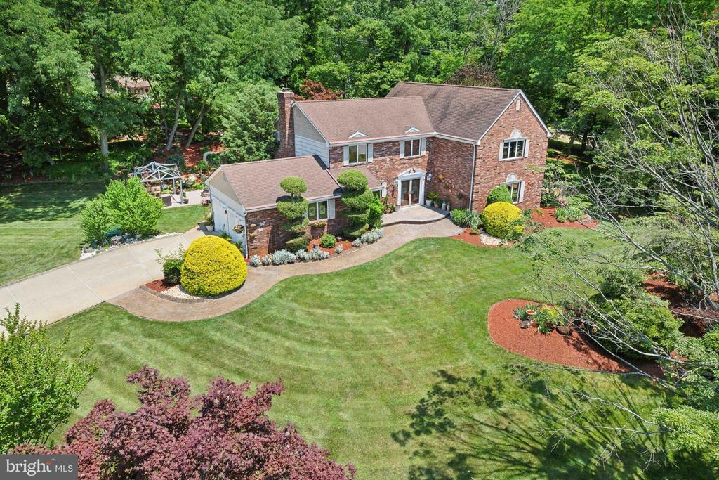 Colts Neck, New Jersey, 07722, United States, 4 Bedrooms Bedrooms, ,4 BathroomsBathrooms,Residential,For Sale,1792181