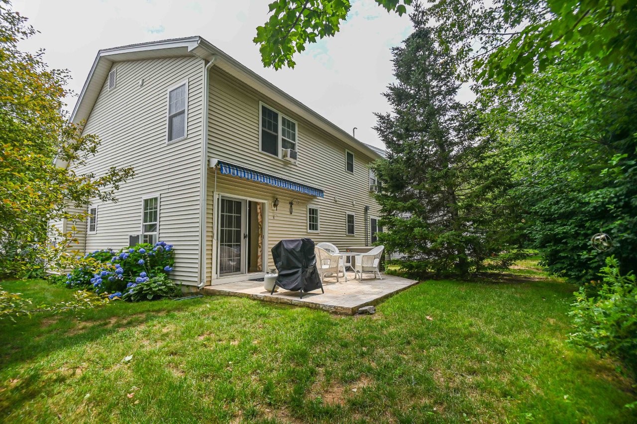 York, Maine, 03909, United States, 2 Bedrooms Bedrooms, ,2 BathroomsBathrooms,Residential,For Sale,1896893