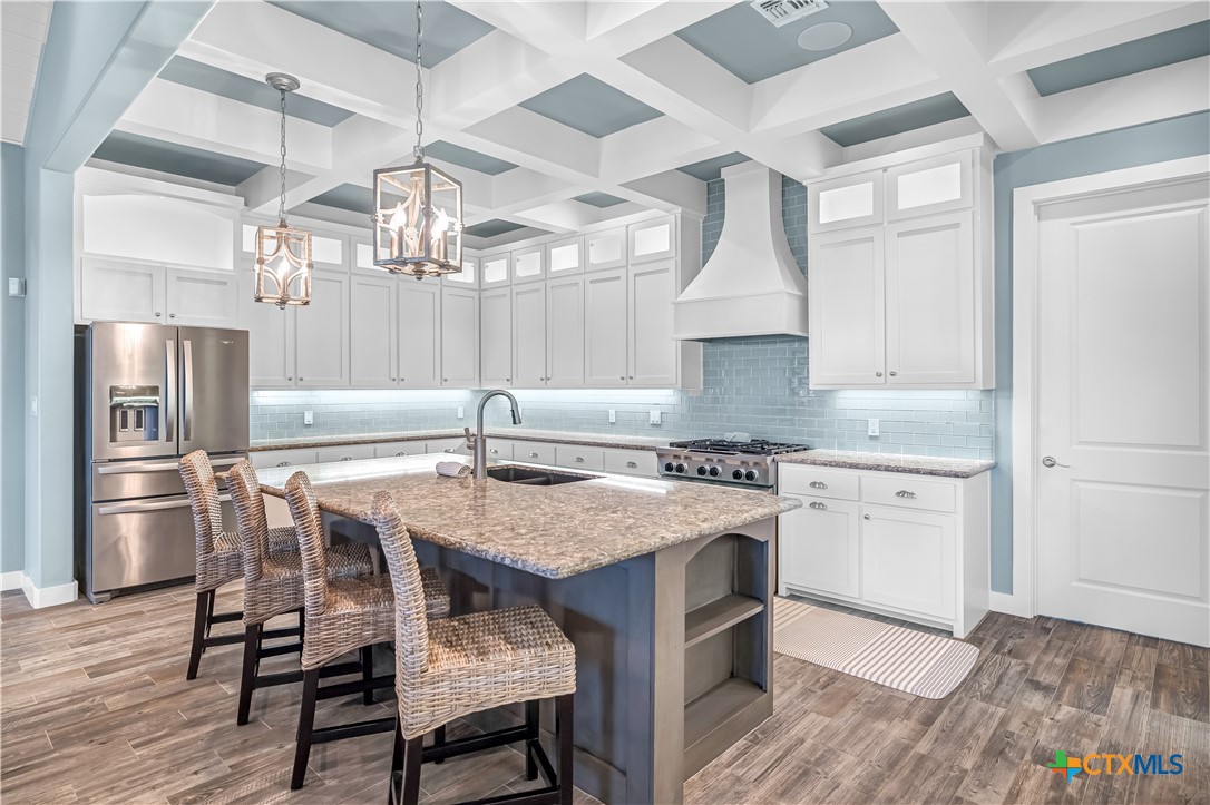 Port O'Connor, Texas, 77979, United States, 5 Bedrooms Bedrooms, ,3 BathroomsBathrooms,Residential,For Sale,1925568