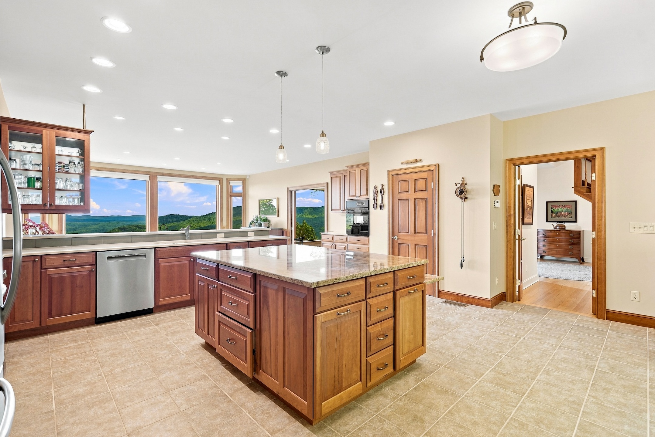  328 Hurricane Mountain Lane, Elizabethtown, NY, 12932 - 物件實景