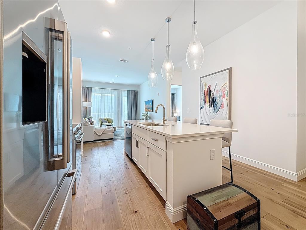 St Petersburg, Florida, 33701, United States, 2 Bedrooms Bedrooms, ,2 BathroomsBathrooms,Residential,For Sale,1889931