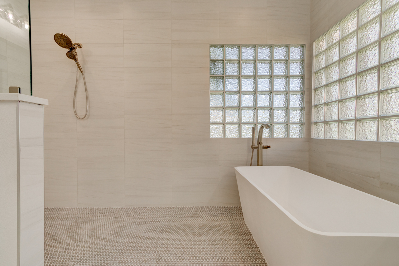 Port Orange, Florida, 32128, United States, 5 Bedrooms Bedrooms, ,3 BathroomsBathrooms,Residential,For Sale,1976466