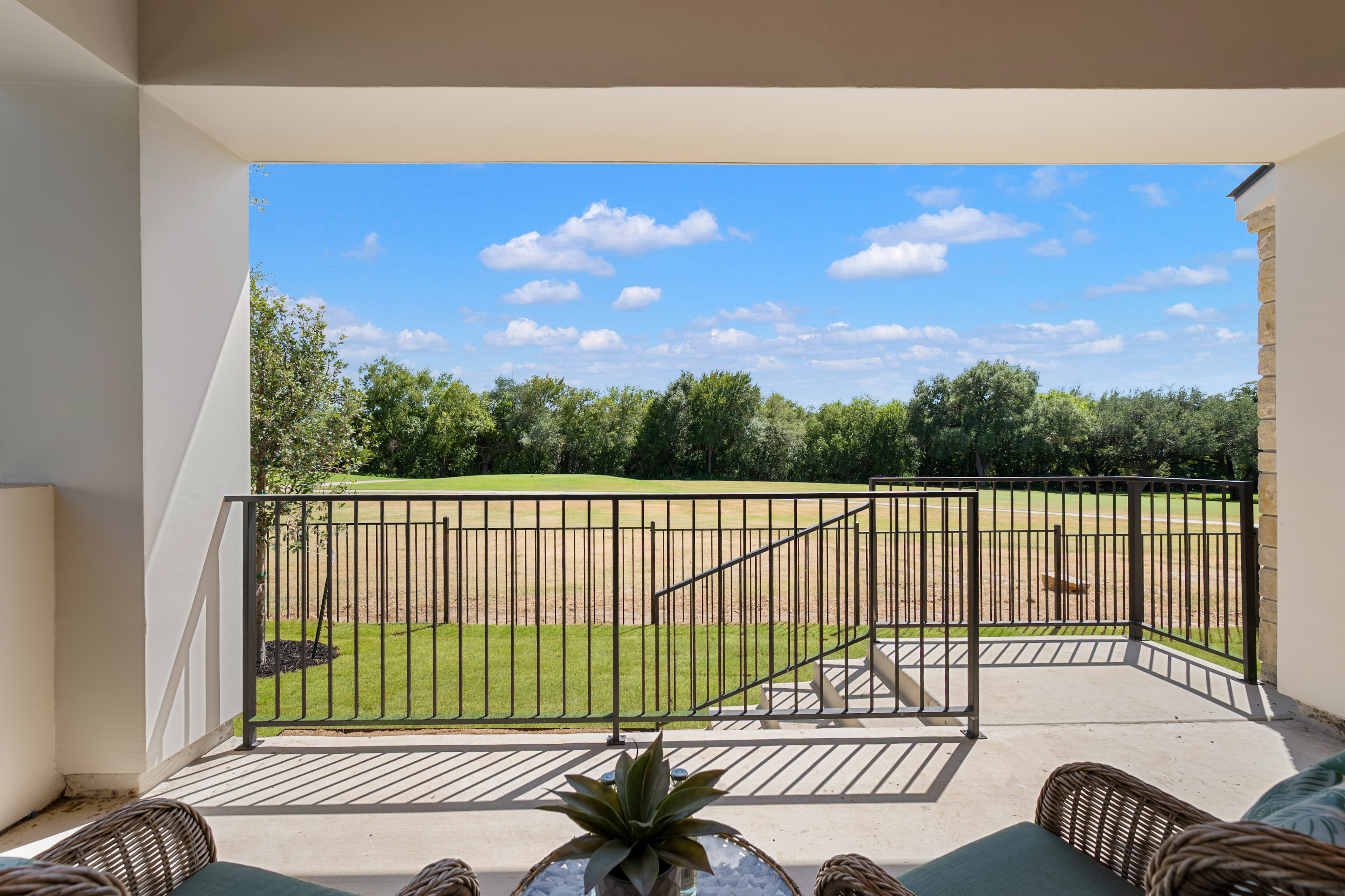  Elevated Fairway Living - 物件實景