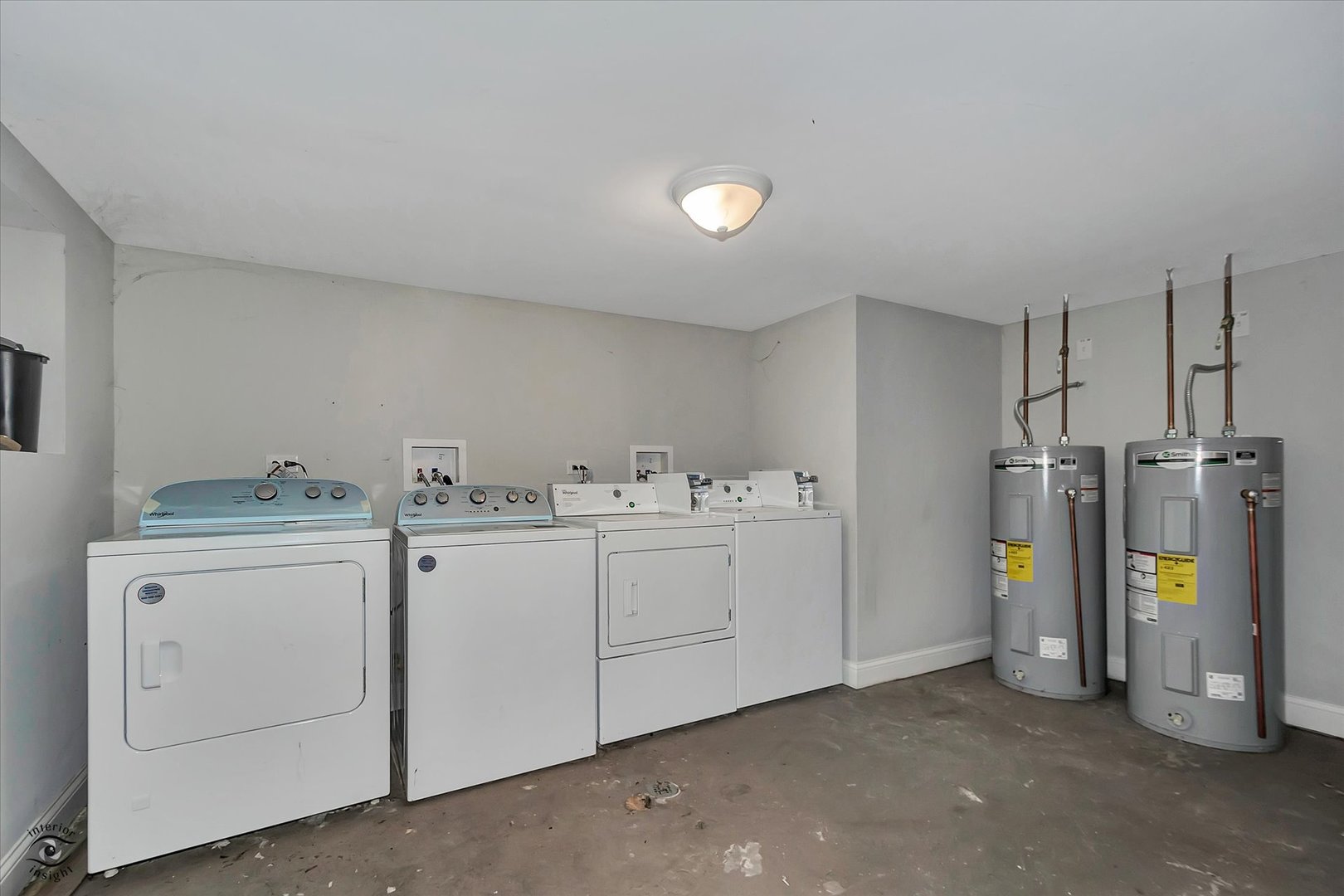 Chicago, Illinois, 60637, United States, 7 Bedrooms Bedrooms, ,3 BathroomsBathrooms,Residential,For Sale,1915108