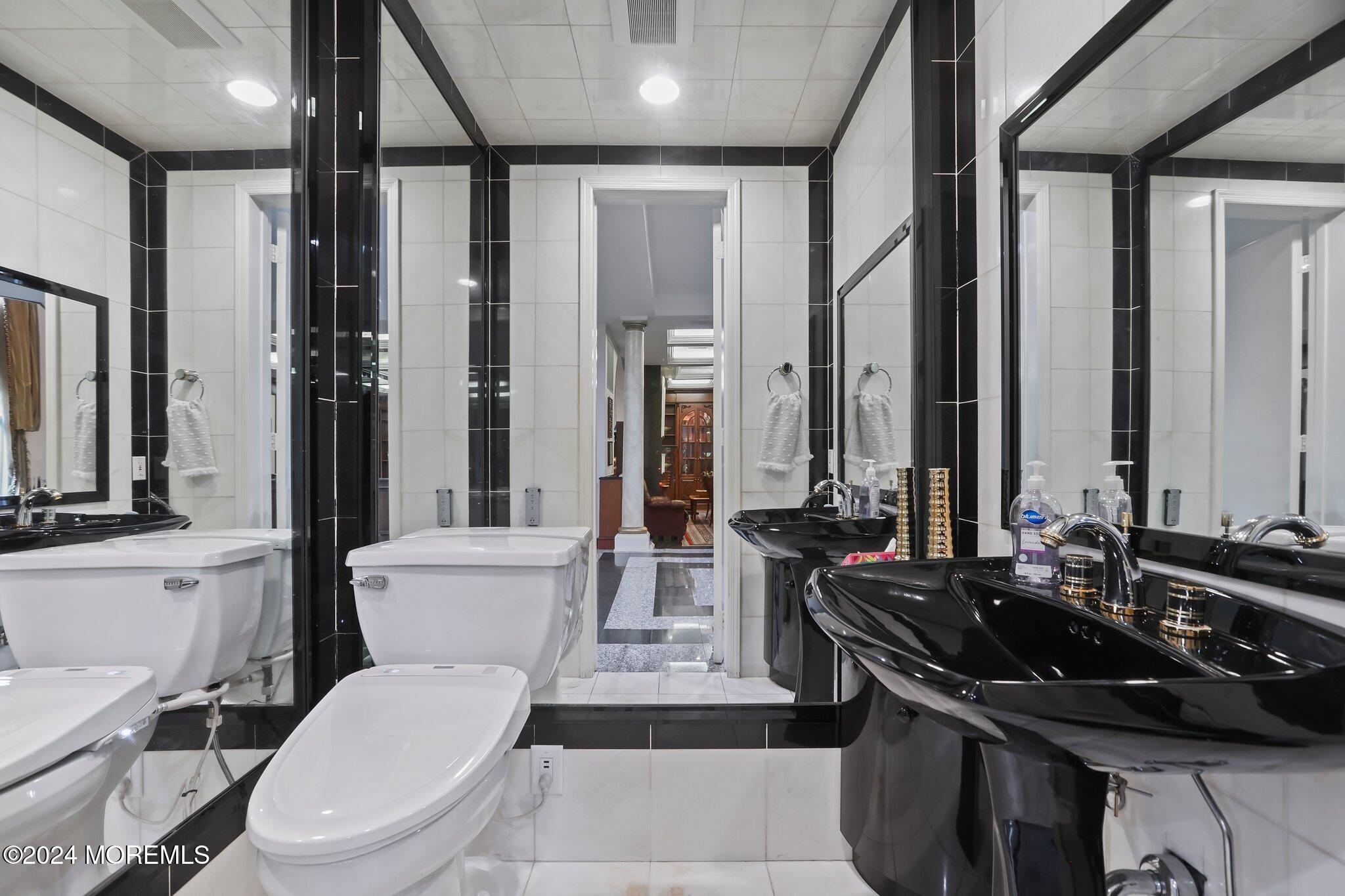 Morganville, New Jersey, 07751, United States, 6 Bedrooms Bedrooms, ,8 BathroomsBathrooms,Residential,For Sale,1982169