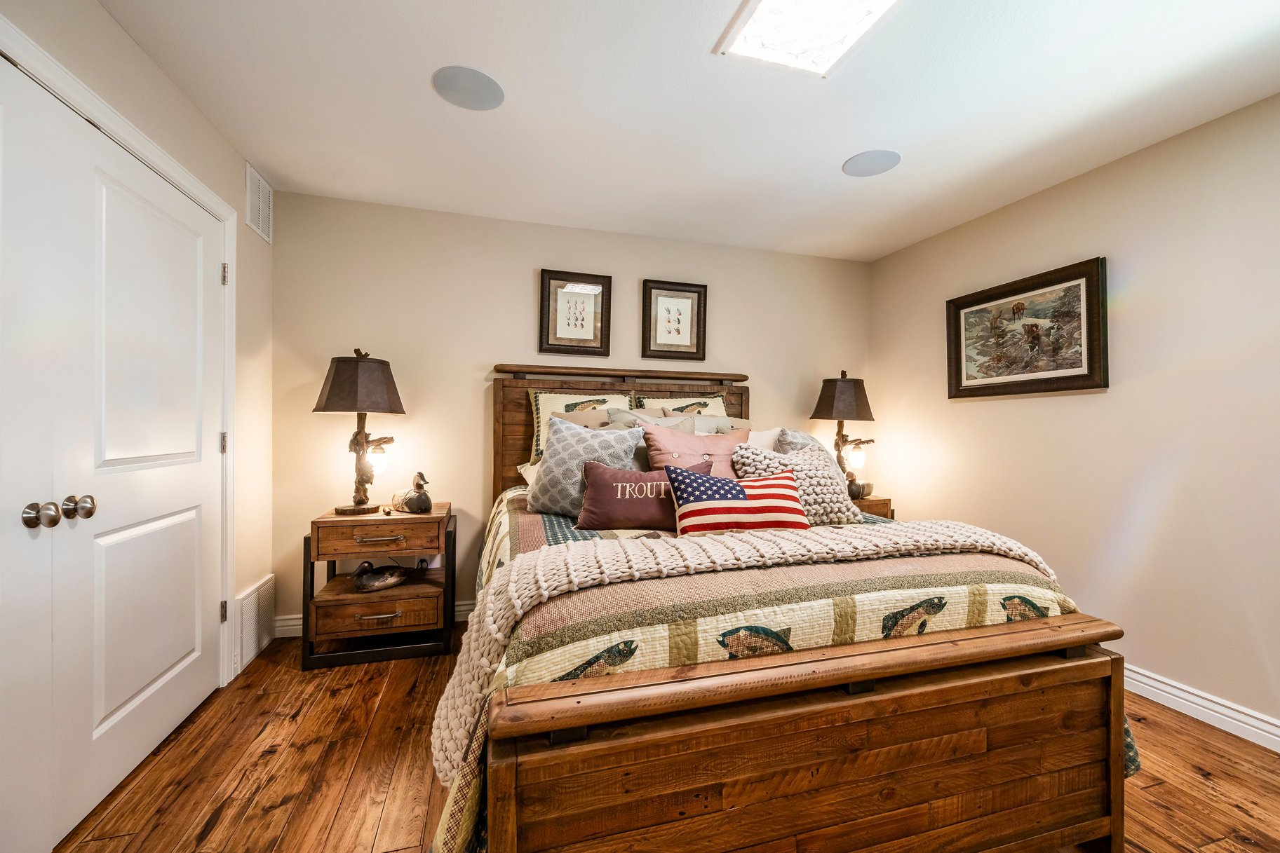  Custom South Jordan Rambler with Koi Pond, RV Parking & ADU Apartment - 物件實景