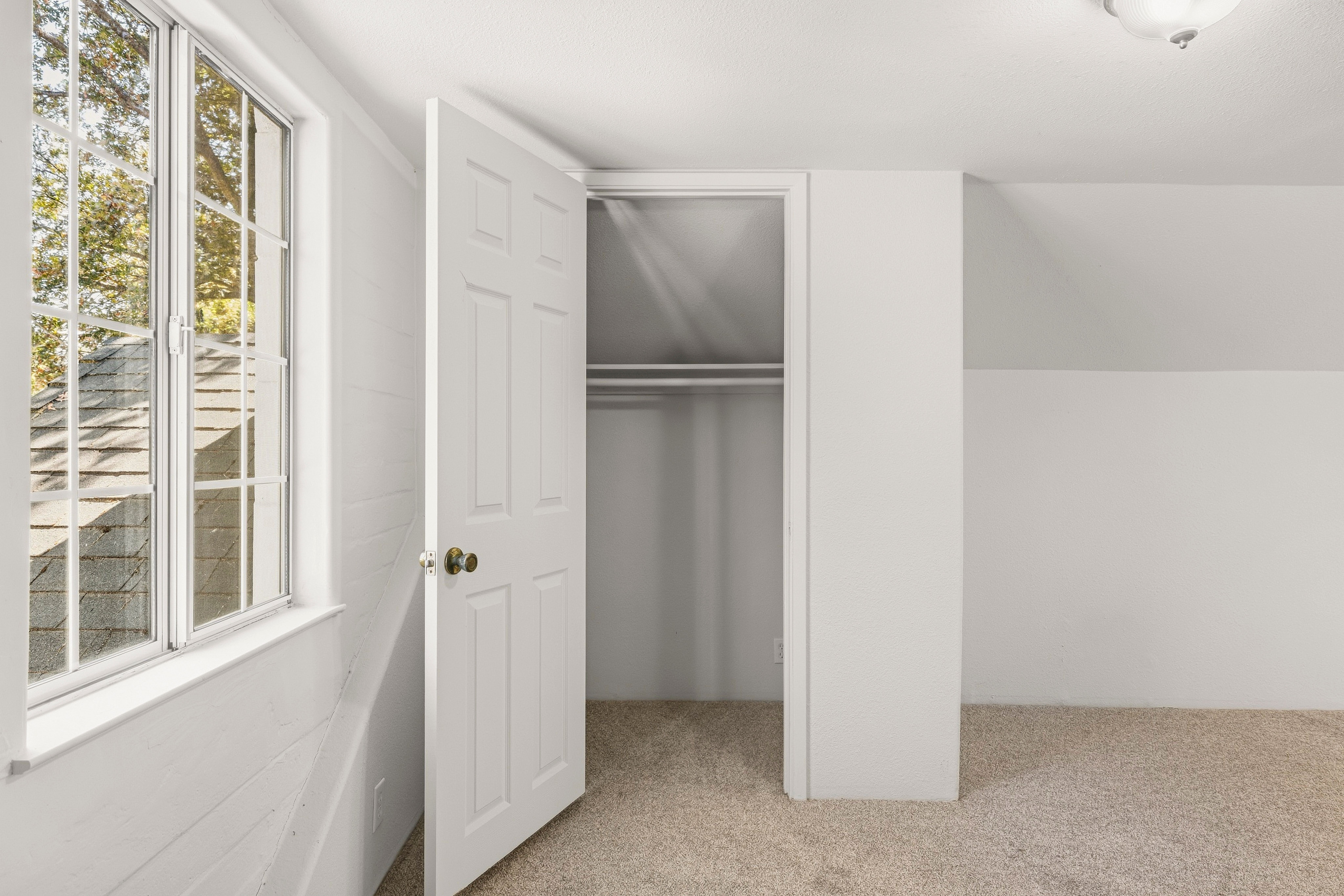  1241 Arcade Boulevard, Sacramento, CA 95815 - 物件實景