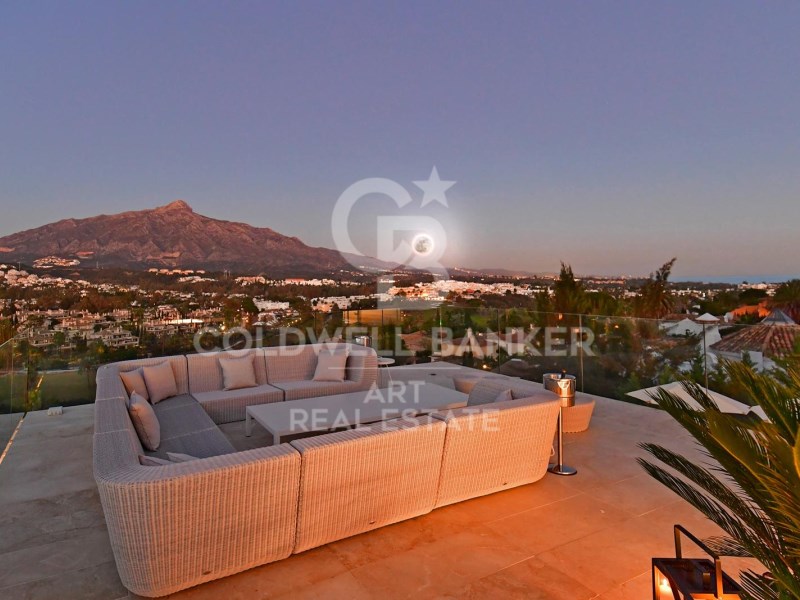 Marbella, Andalusia, ES, 5 Bedrooms Bedrooms, ,6 BathroomsBathrooms,Residential,For Sale,1793591