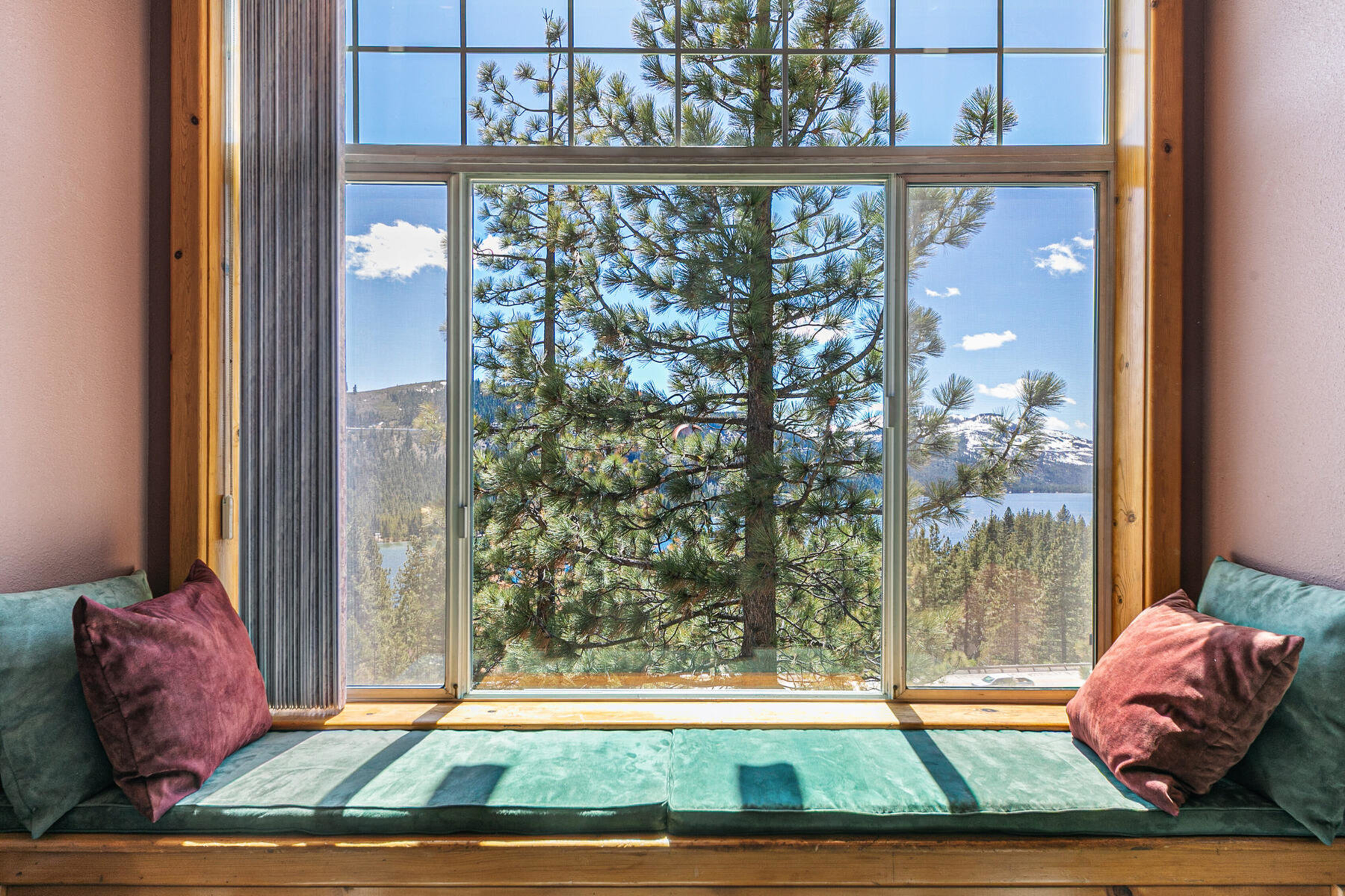 Panoramic Donner Lake and Mountain Views - 物件實景