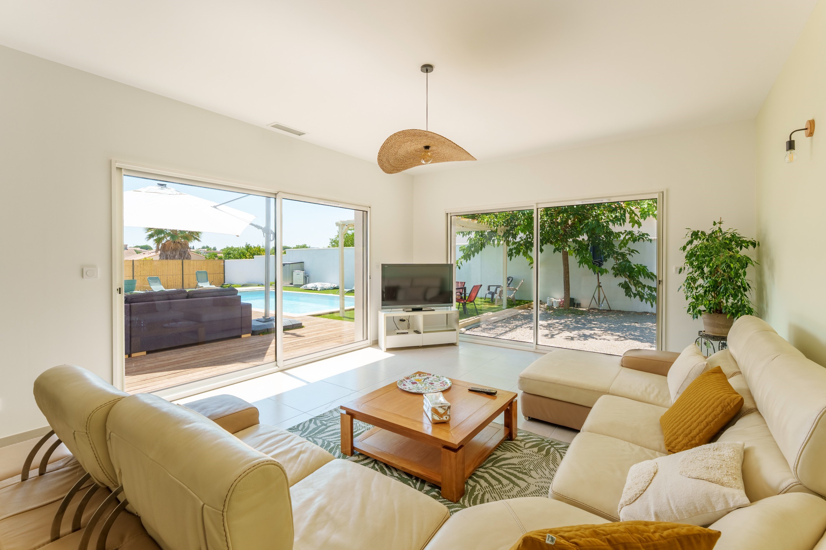  Vic-la-Gardiole – Gorgeous New Ground-Floor Villa  Quiet Setting & Near the Be… - 物件實景