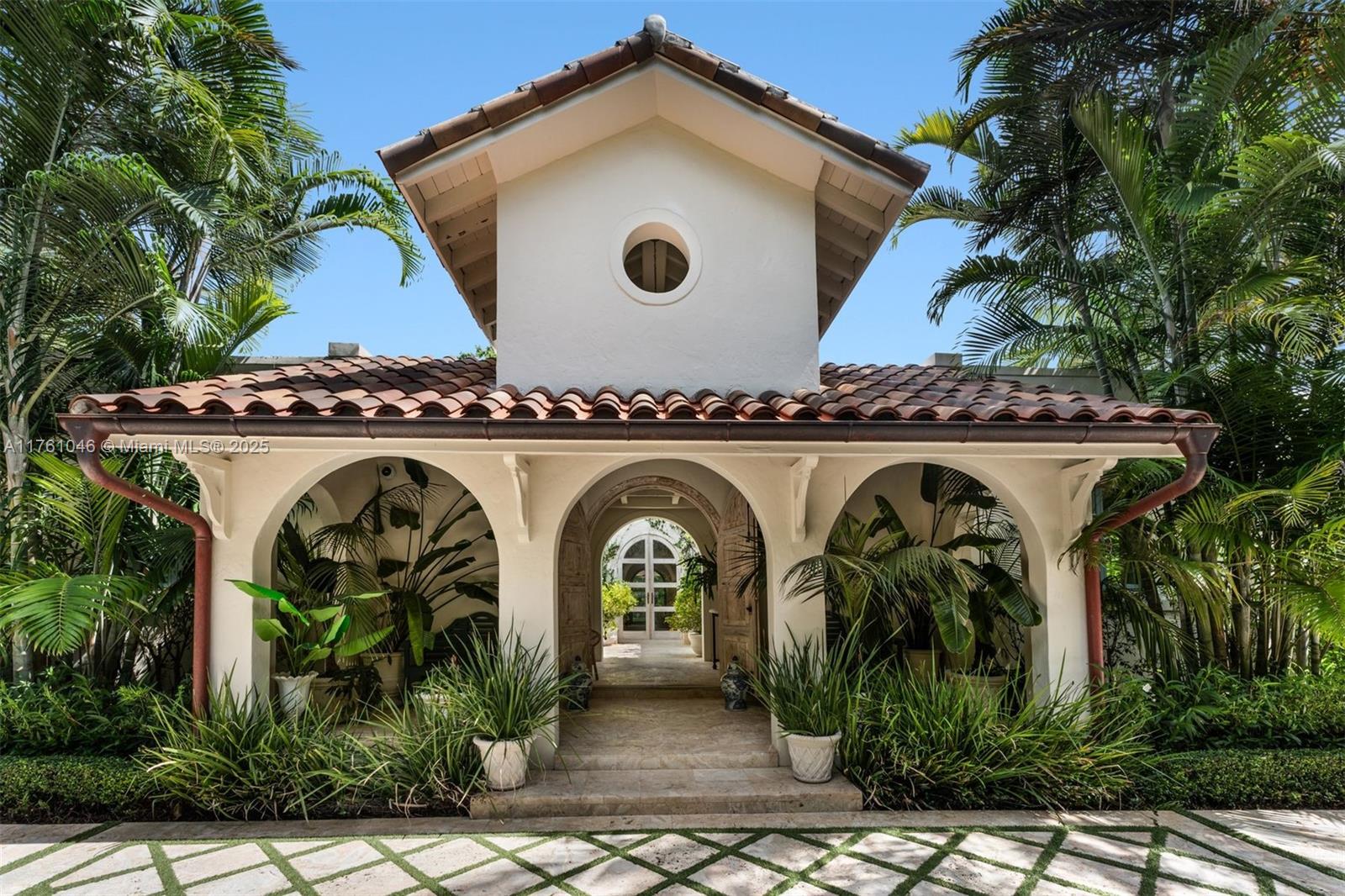 Miami, Florida, 33133, United States, 6 Bedrooms Bedrooms, ,6 BathroomsBathrooms,Residential,For Sale,1947591