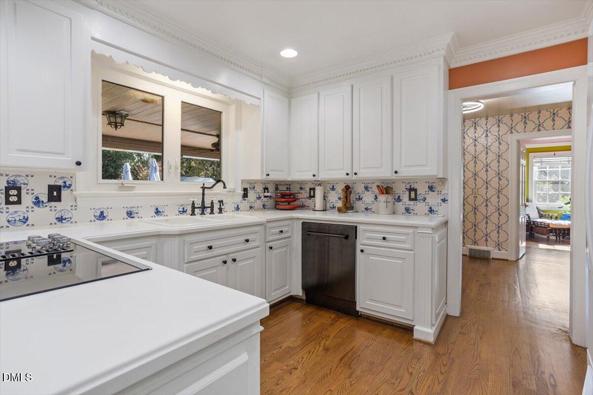 Farmville, North Carolina, 27828, United States, 4 Bedrooms Bedrooms, ,4 BathroomsBathrooms,Residential,For Sale,1988570