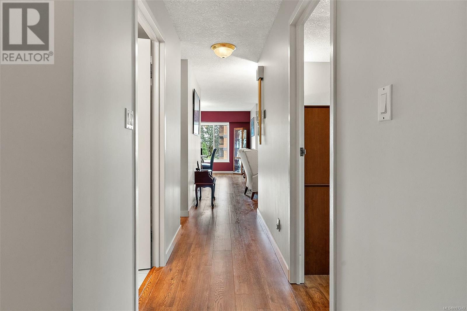 VICTORIA, British Columbia, V8T 3S7, CA, 2 Bedrooms Bedrooms, ,2 BathroomsBathrooms,Residential,For Sale,1875643