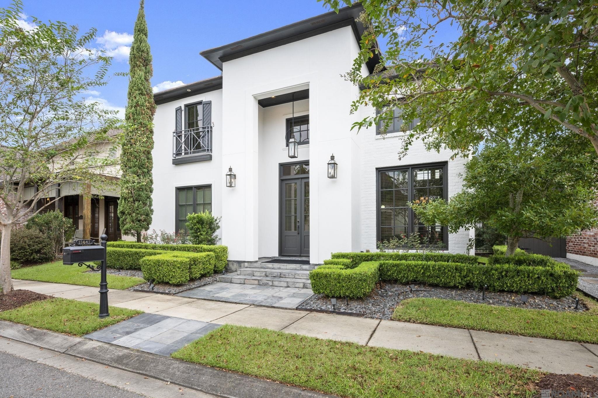 Baton Rouge, Louisiana, 70810, United States, 4 Bedrooms Bedrooms, ,4 BathroomsBathrooms,Residential,For Sale,2005537