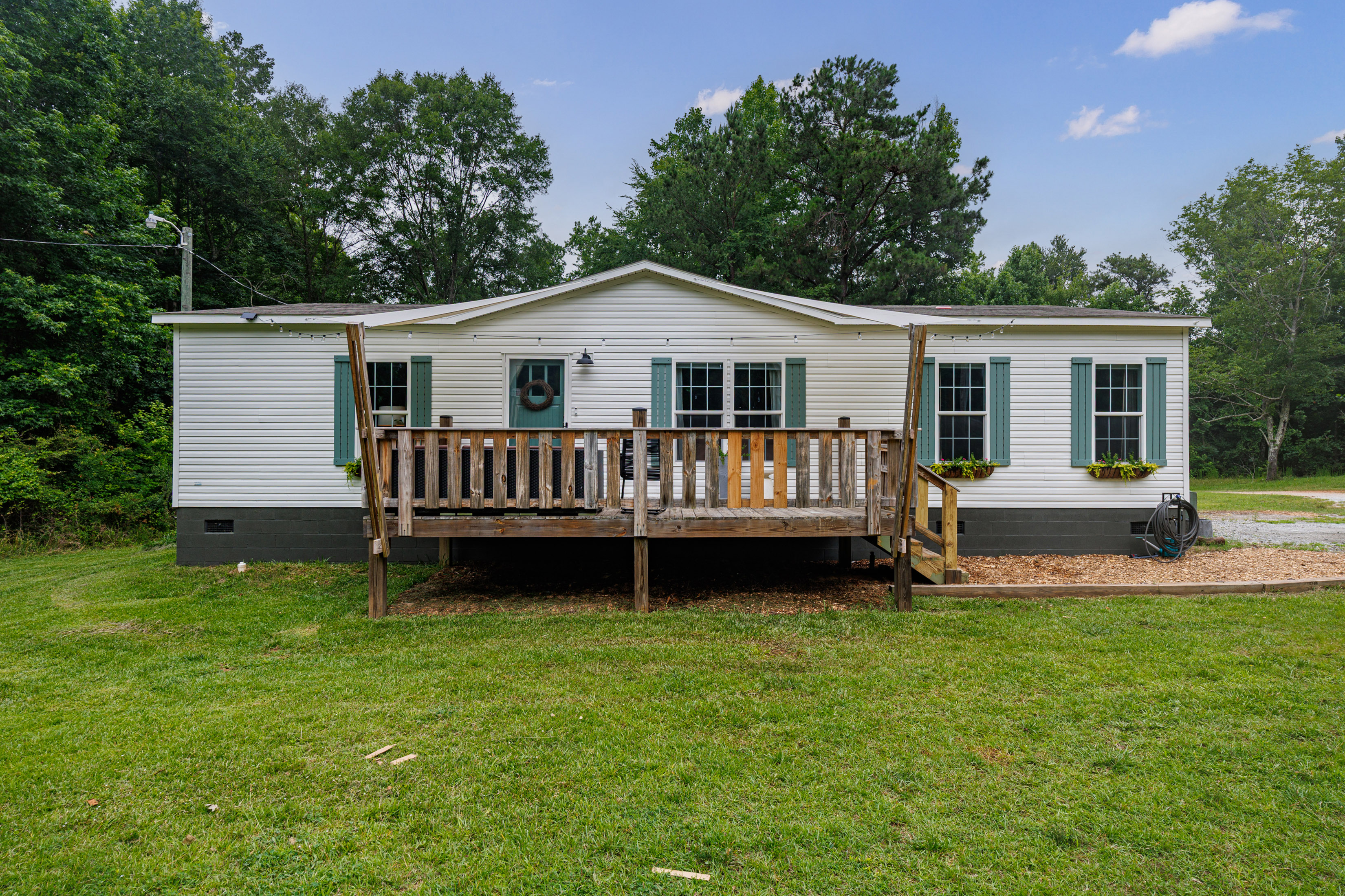  Completely Refreshed Home on Five Private Acres - 物件實景