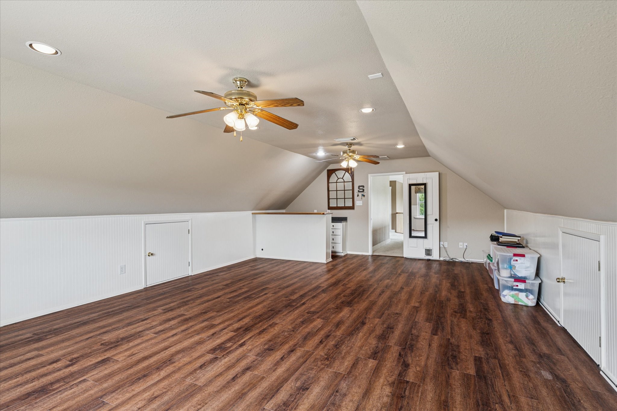 Midlothian, Texas, 76065, United States, 3 Bedrooms Bedrooms, ,4 BathroomsBathrooms,Residential,For Sale,1793428
