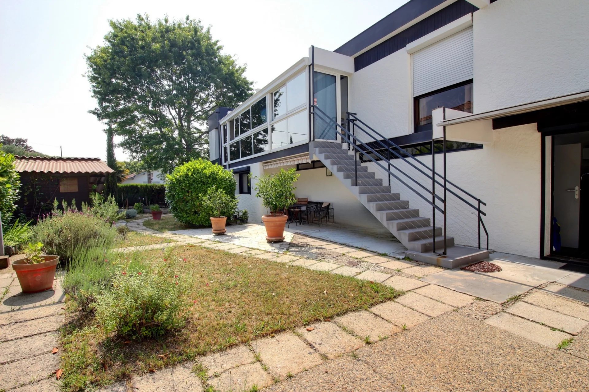 Pessac, New Aquitaine, 33600, FR, 4 Bedrooms Bedrooms, ,Residential,For Sale,1995919