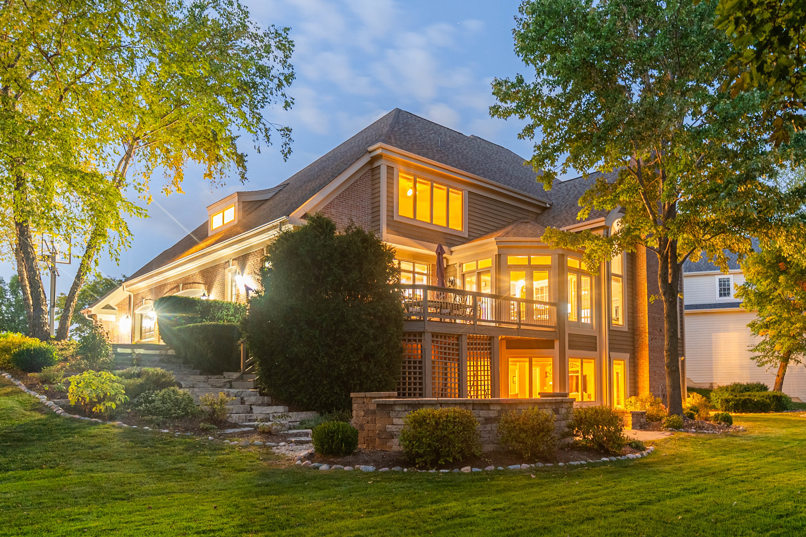 St. Charles, Illinois, 60175, United States, 5 Bedrooms Bedrooms, ,5 BathroomsBathrooms,Residential,For Sale,1989191