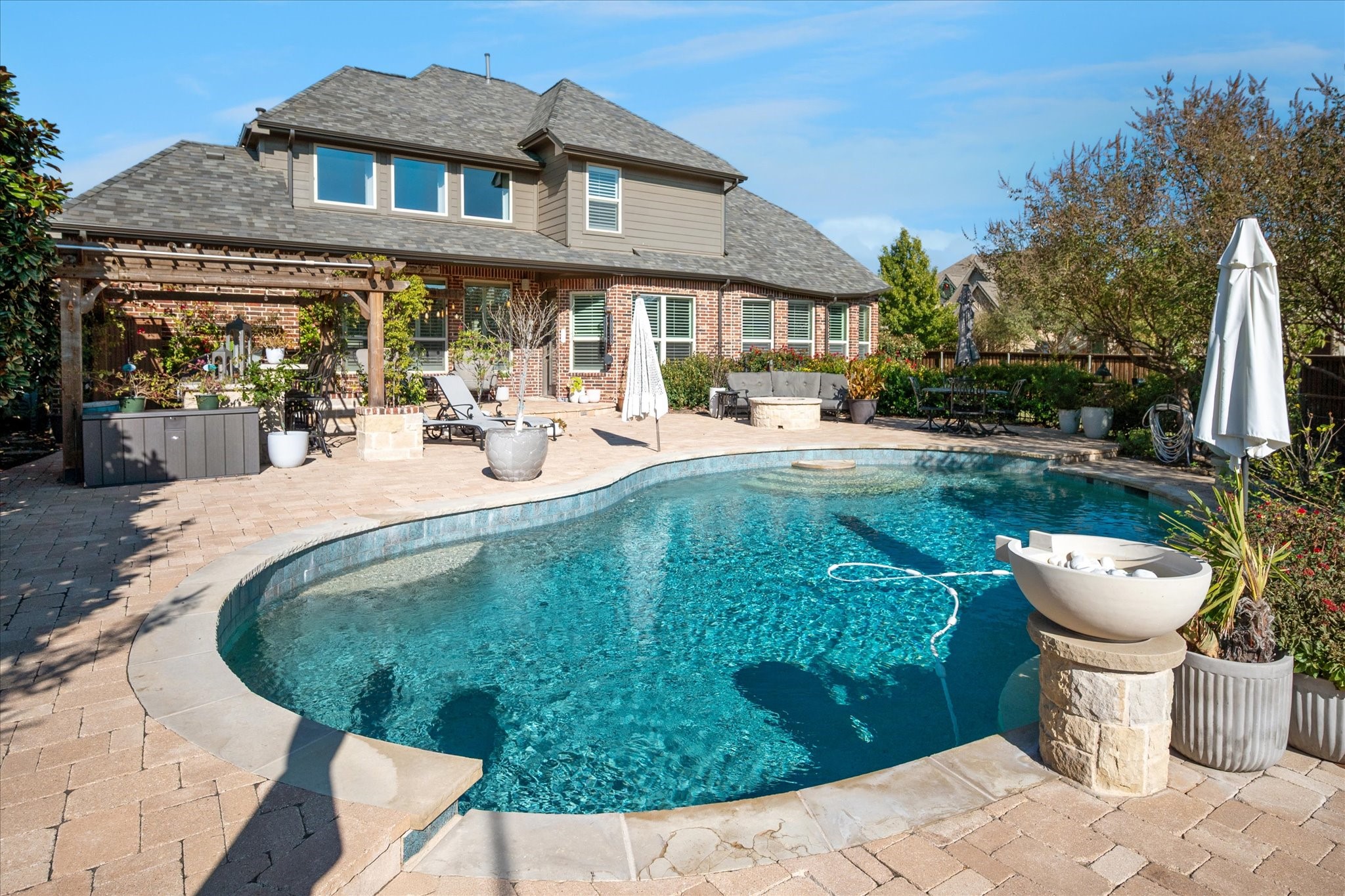 Trophy Club, Texas, 76262, United States, 4 Bedrooms Bedrooms, ,4 BathroomsBathrooms,Residential,For Sale,2003479