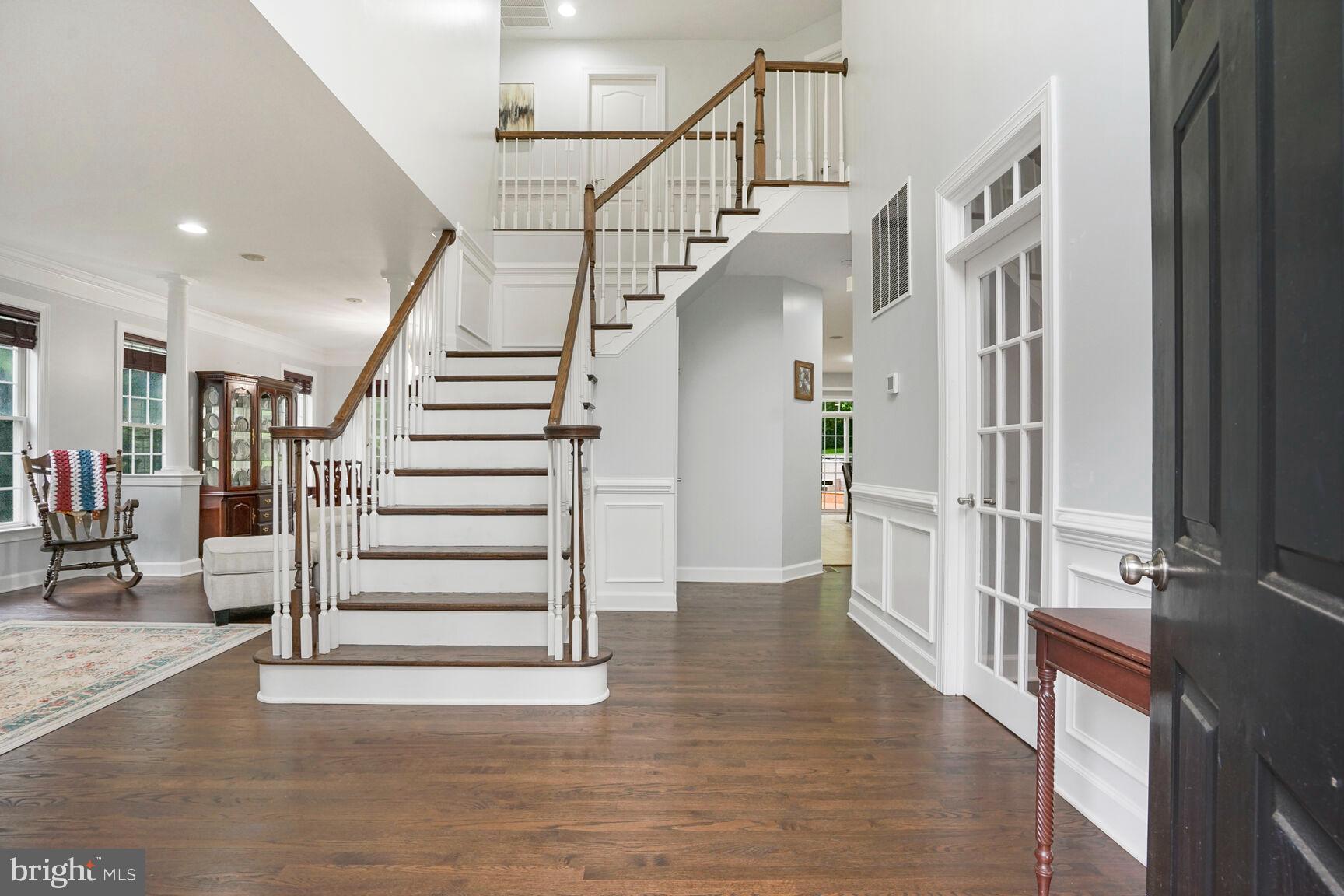 Woodbridge, Virginia, 22192, United States, 5 Bedrooms Bedrooms, ,5 BathroomsBathrooms,Residential,For Sale,1825491