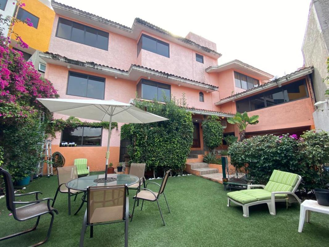 Cda. de Zenzontle, Naucalpan de Juárez, Estado de México, 53297, Mexico, 3 Bedrooms Bedrooms, ,3 BathroomsBathrooms,Residential,For Sale,Cda. de Zenzontle,1621714