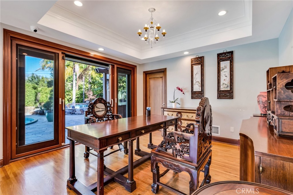 San Marino, California, 91108, United States, 5 Bedrooms Bedrooms, ,6 BathroomsBathrooms,Residential,For Sale,1686890