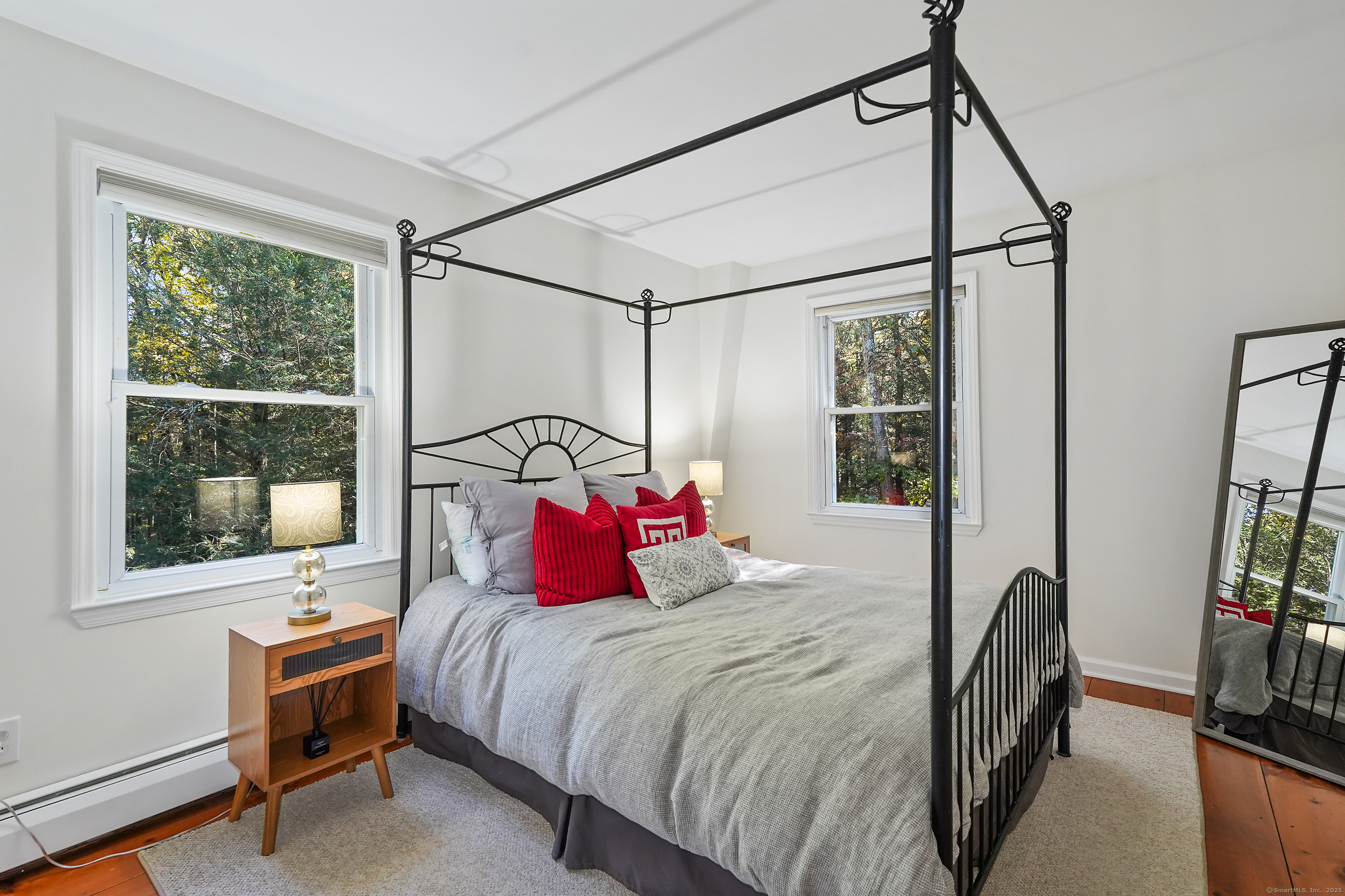 Brookfield, Connecticut, 06804, United States, 4 Bedrooms Bedrooms, ,3 BathroomsBathrooms,Residential,For Sale,1969368