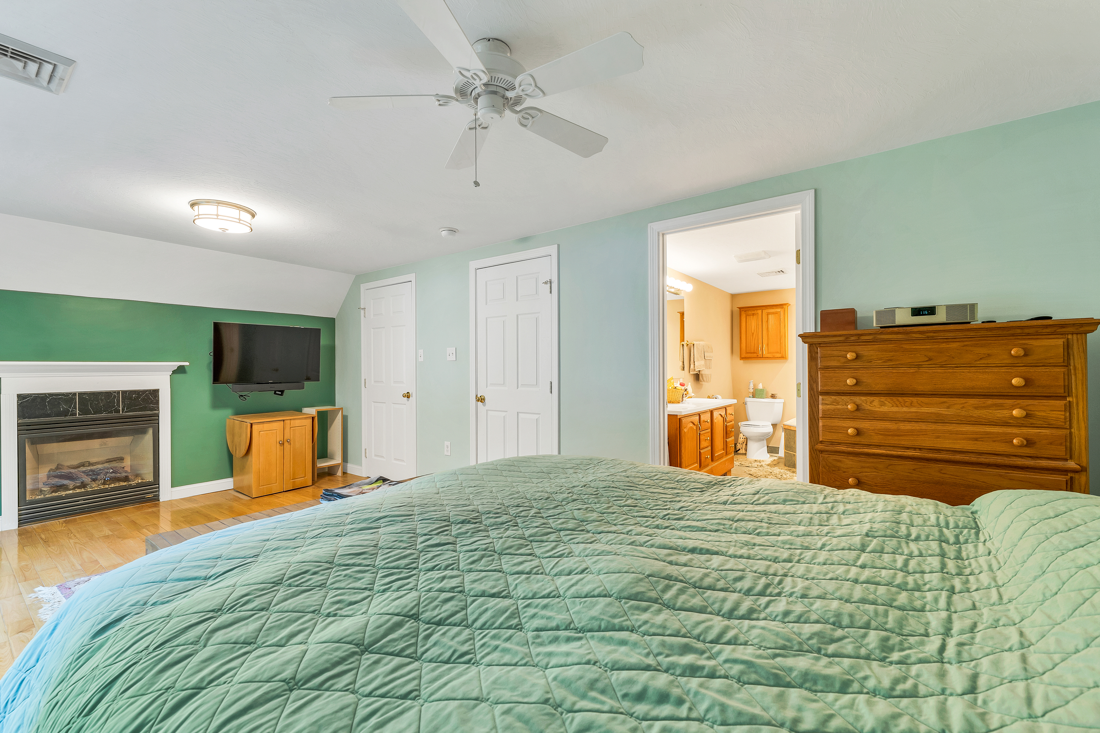 Sanbornton, New Hampshire, 03269, United States, 4 Bedrooms Bedrooms, ,2 BathroomsBathrooms,Residential,For Sale,1977534