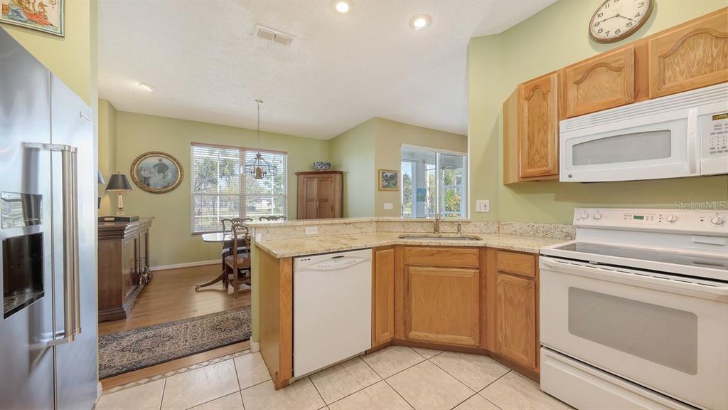 Bradenton, Florida, 34210, United States, 3 Bedrooms Bedrooms, ,2 BathroomsBathrooms,Residential,For Sale,1792897