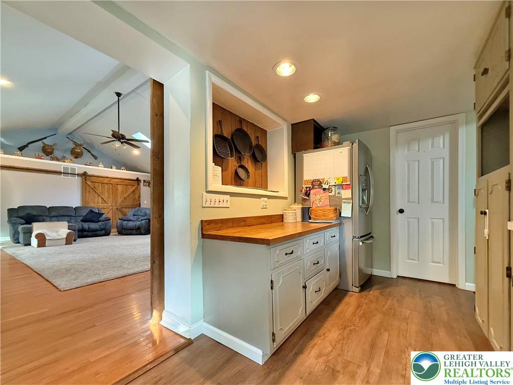 Allentown City, Pennsylvania, 18103, United States, 3 Bedrooms Bedrooms, ,2 BathroomsBathrooms,Residential,For Sale,1897296