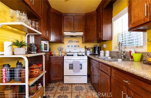 CMP, California, 90222, United States, 4 Bedrooms Bedrooms, ,2 BathroomsBathrooms,Residential,For Sale,2030820