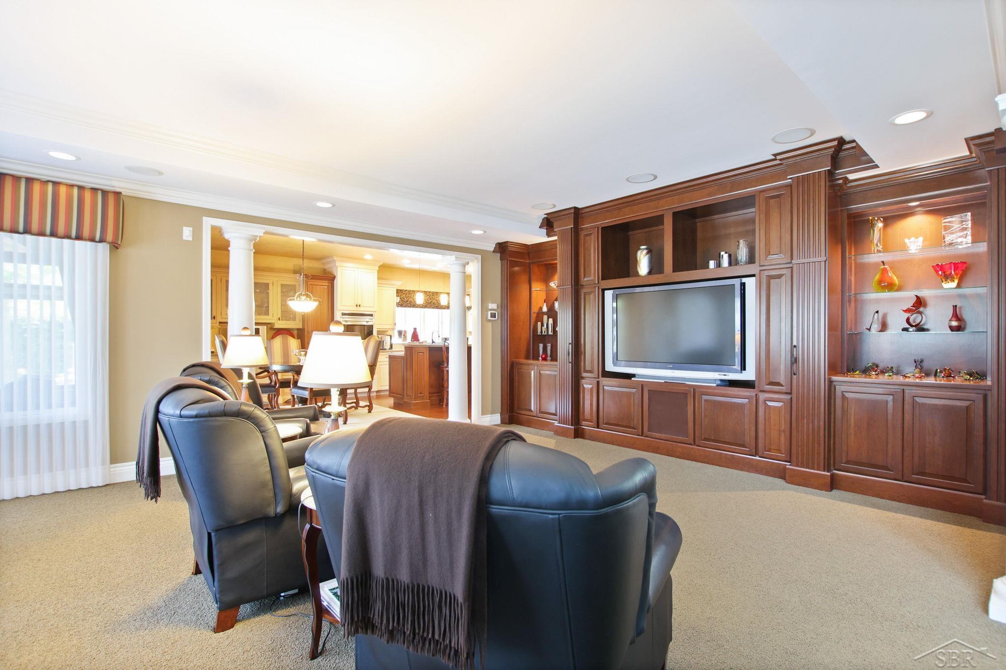 210 Golfview, Saginaw, Michigan, 48638, United States, 4 Bedrooms Bedrooms, ,6 BathroomsBathrooms,Residential,For Sale,210 Golfview,1320030