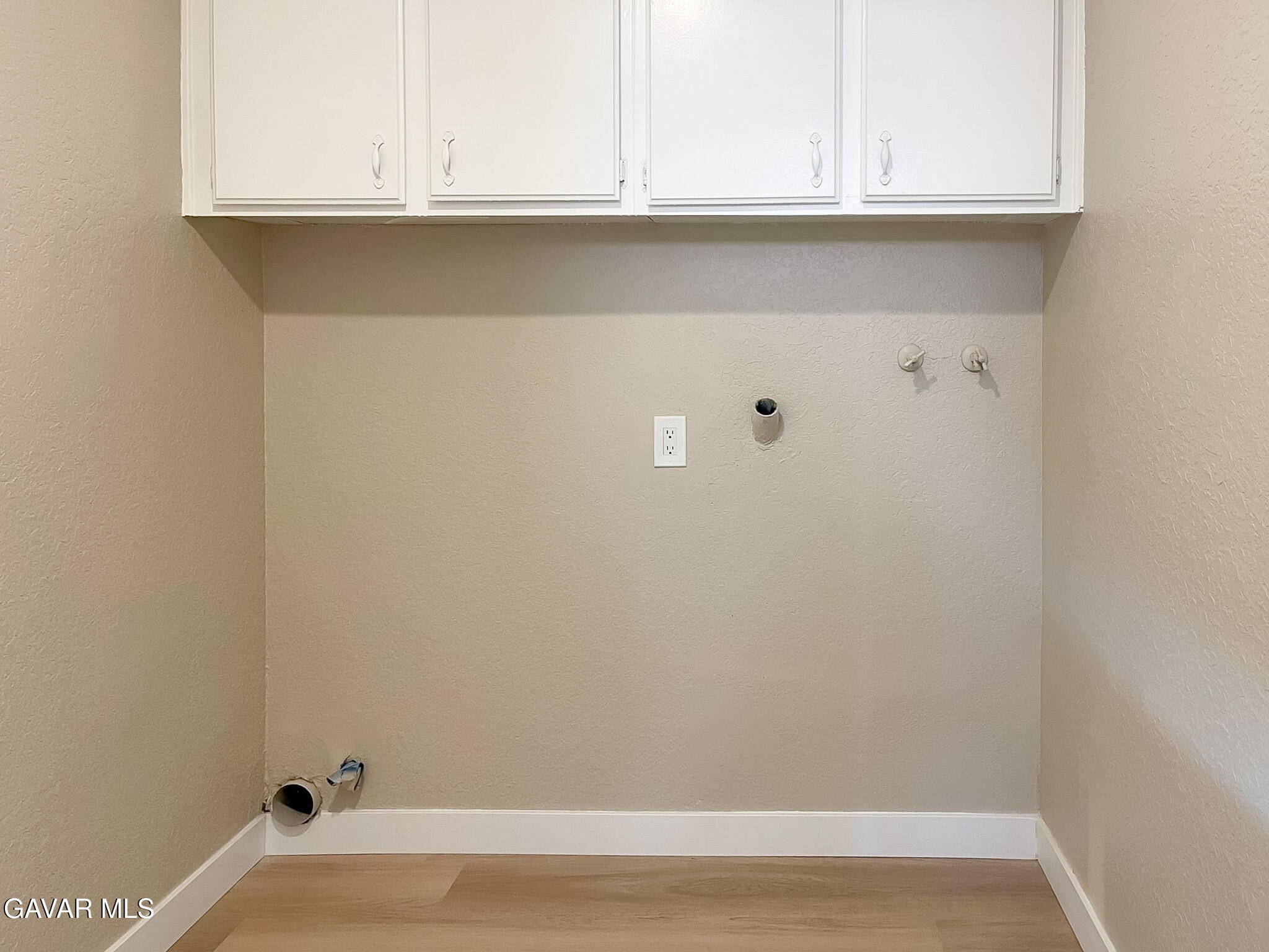 Lancaster, California, 93536, United States, 5 Bedrooms Bedrooms, ,3 BathroomsBathrooms,Residential,For Sale,1921433