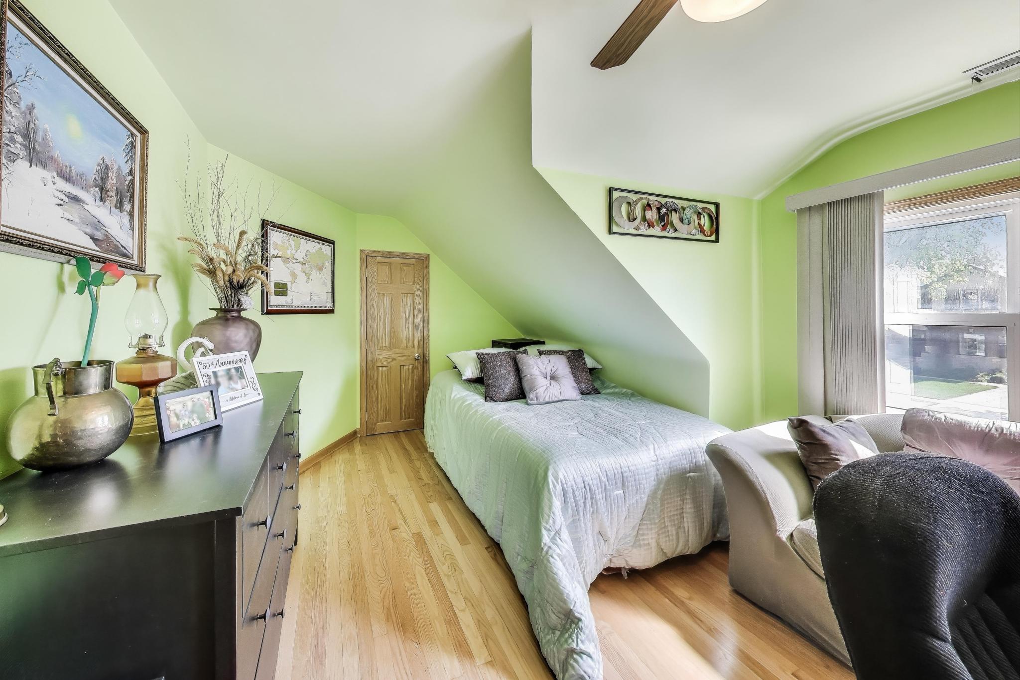 Harwood Heights, Illinois, 60706, United States, 2 Bedrooms Bedrooms, ,Residential,For Sale,1928738