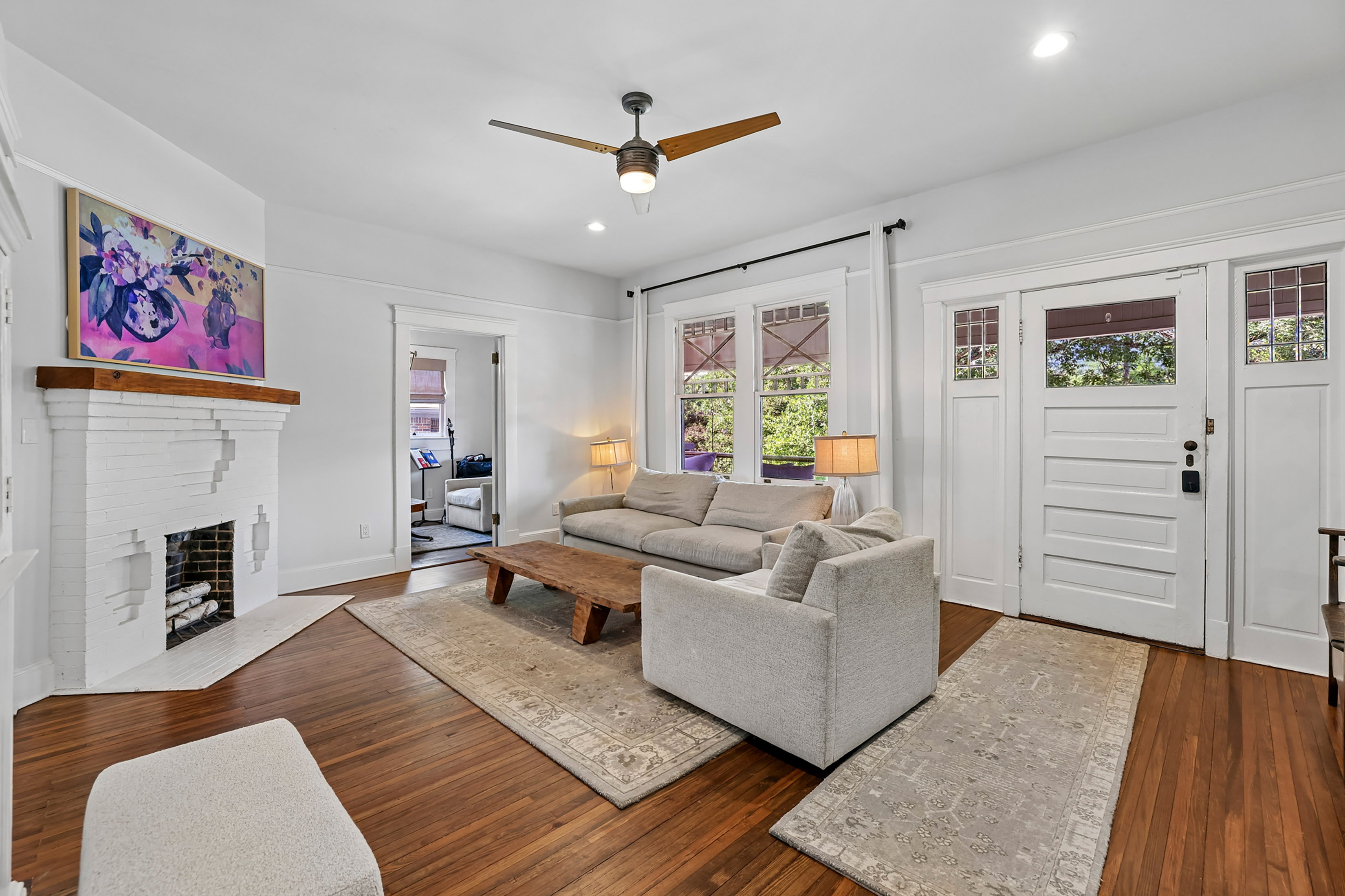  Renovated Bungalow Blends Historic Atlanta Character with Modern Luxury - 物件實景