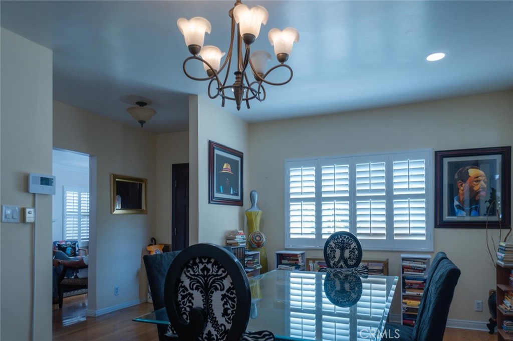 Los Angeles, California, 90008, United States, 3 Bedrooms Bedrooms, ,3 BathroomsBathrooms,Residential,For Sale,1984271