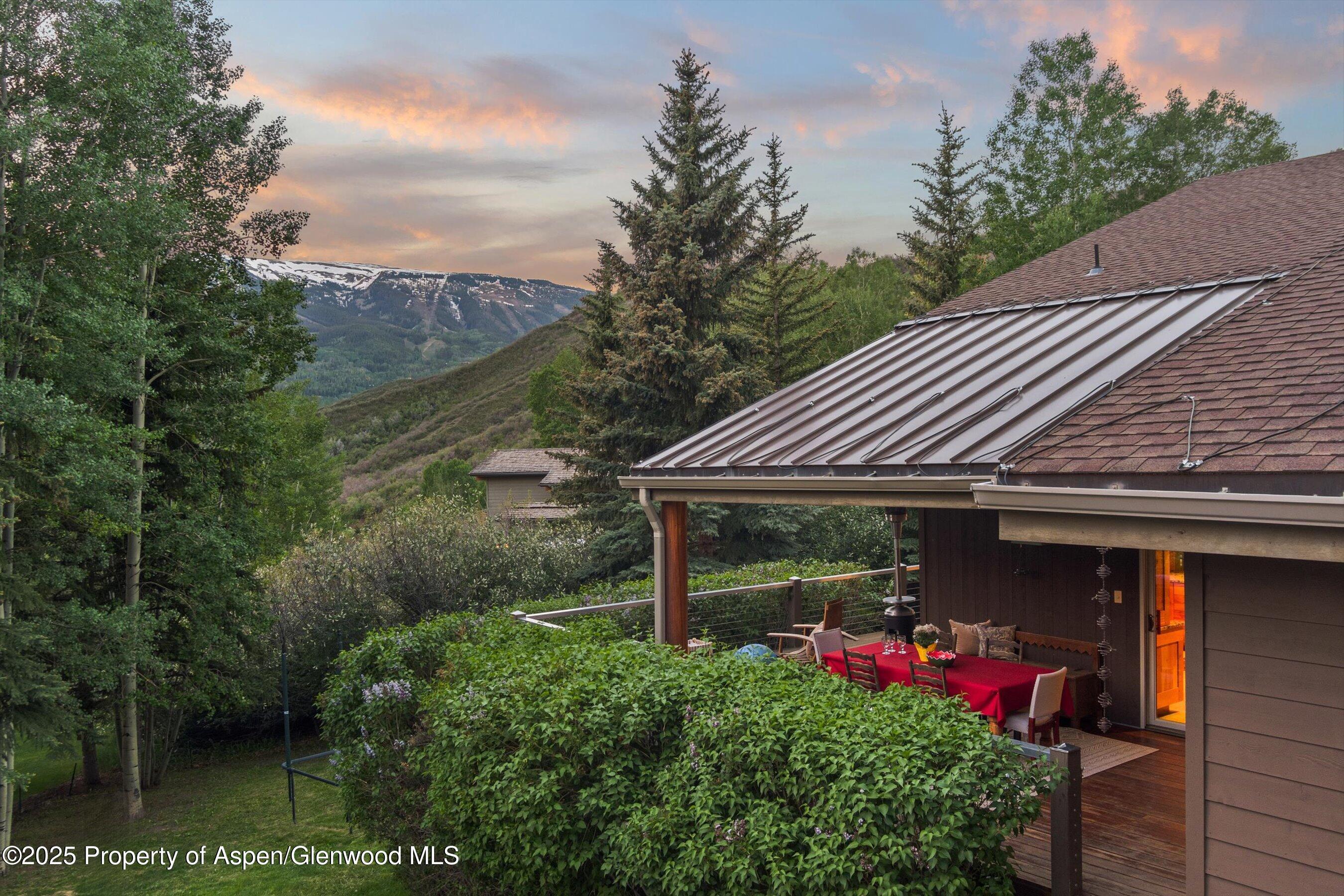 Snowmass Village, Colorado, 81615, United States, 3 Bedrooms Bedrooms, ,3 BathroomsBathrooms,Residential,For Sale,1874657