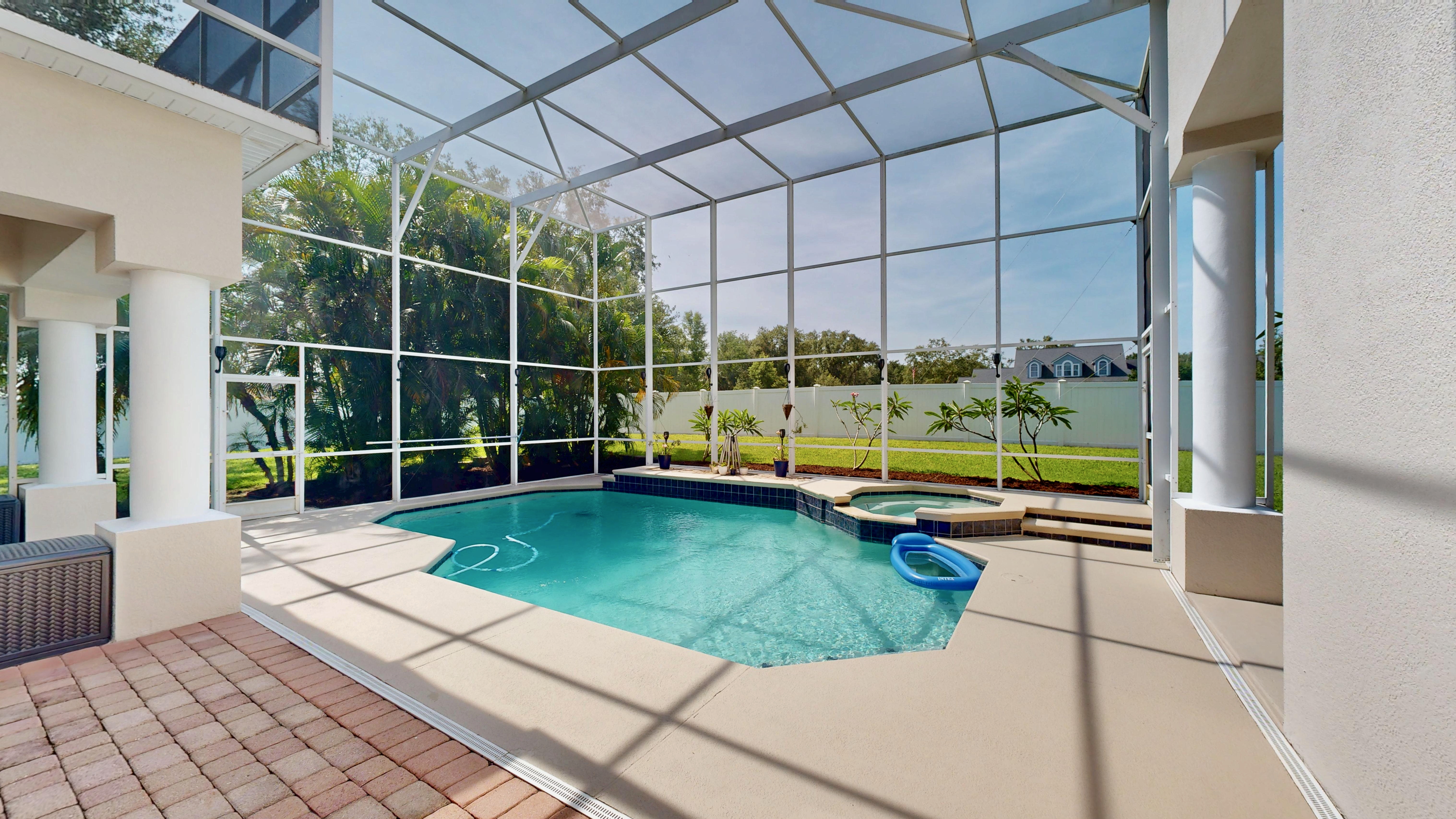 Oakland, Florida, 34760, United States, 4 Bedrooms Bedrooms, ,3 BathroomsBathrooms,Residential,For Sale,1828727