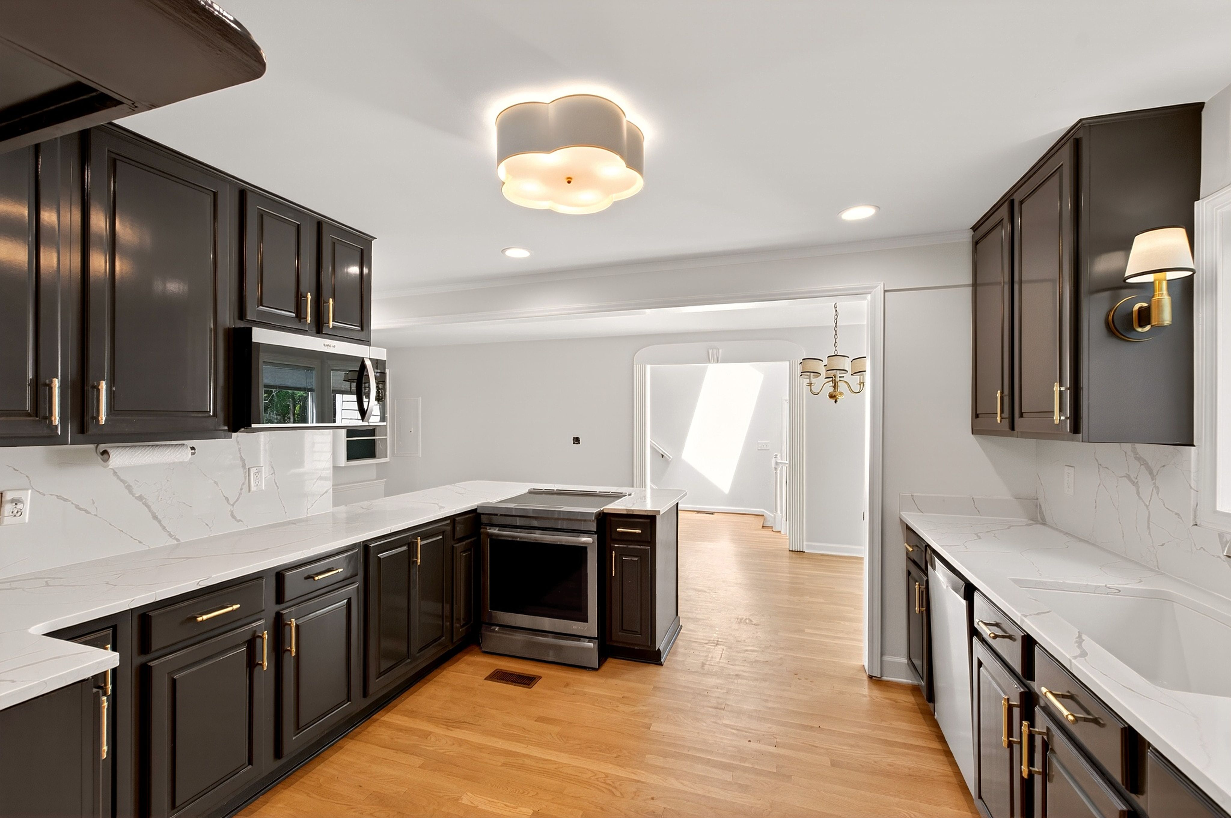 821 Lake Boone Trail, Raleigh, NC 27607 - 物件實景
