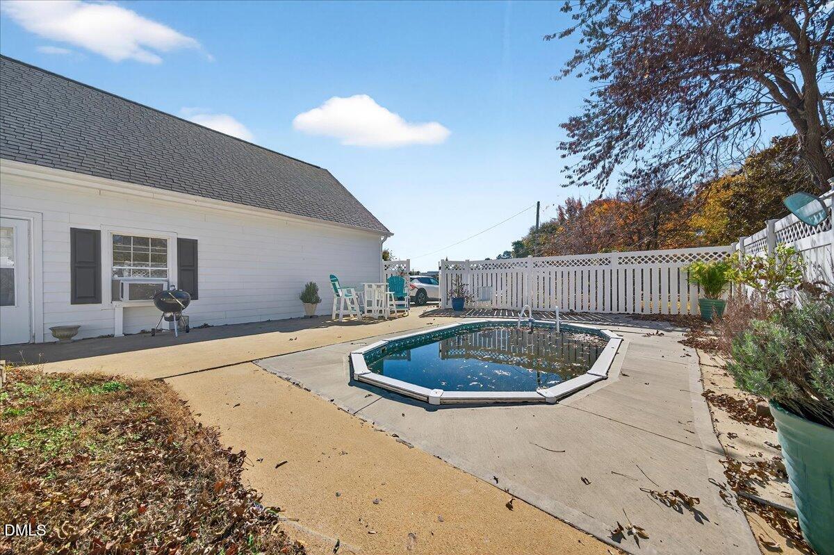 Youngsville, North Carolina, 27596, United States, 3 Bedrooms Bedrooms, ,3 BathroomsBathrooms,Residential,For Sale,2009238