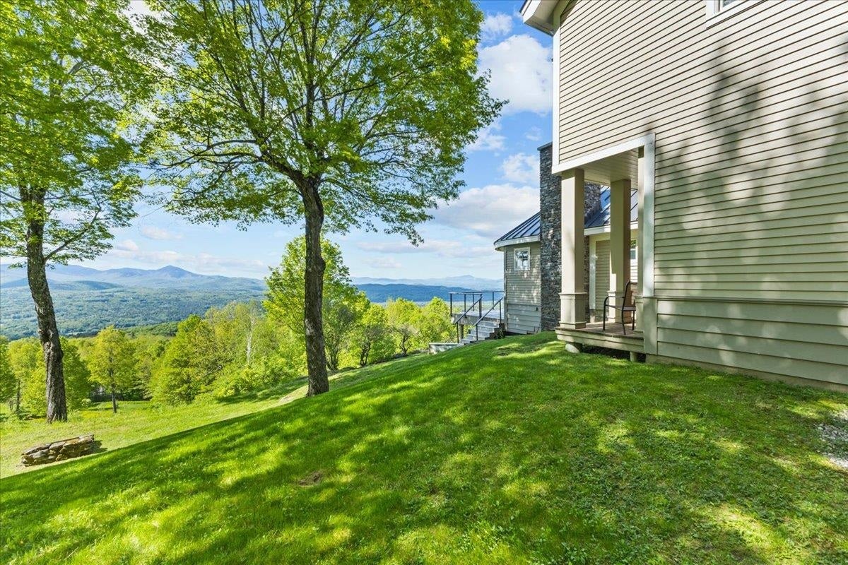 Stowe, Vermont, 05672, United States, 4 Bedrooms Bedrooms, ,6 BathroomsBathrooms,Residential,For Sale,1840116