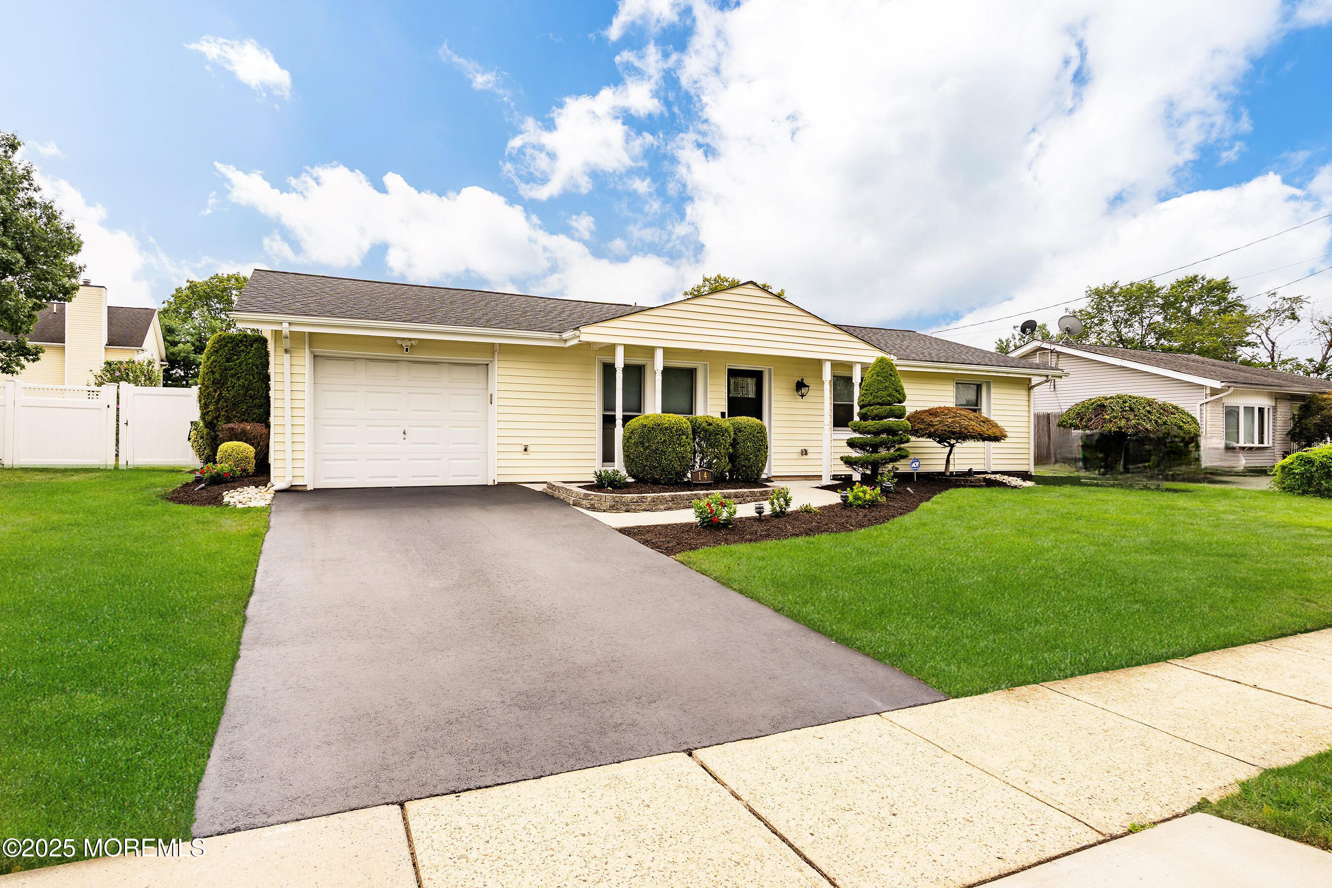 Monroe, New Jersey, 08831, United States, 4 Bedrooms Bedrooms, ,2 BathroomsBathrooms,Residential,For Sale,1975229