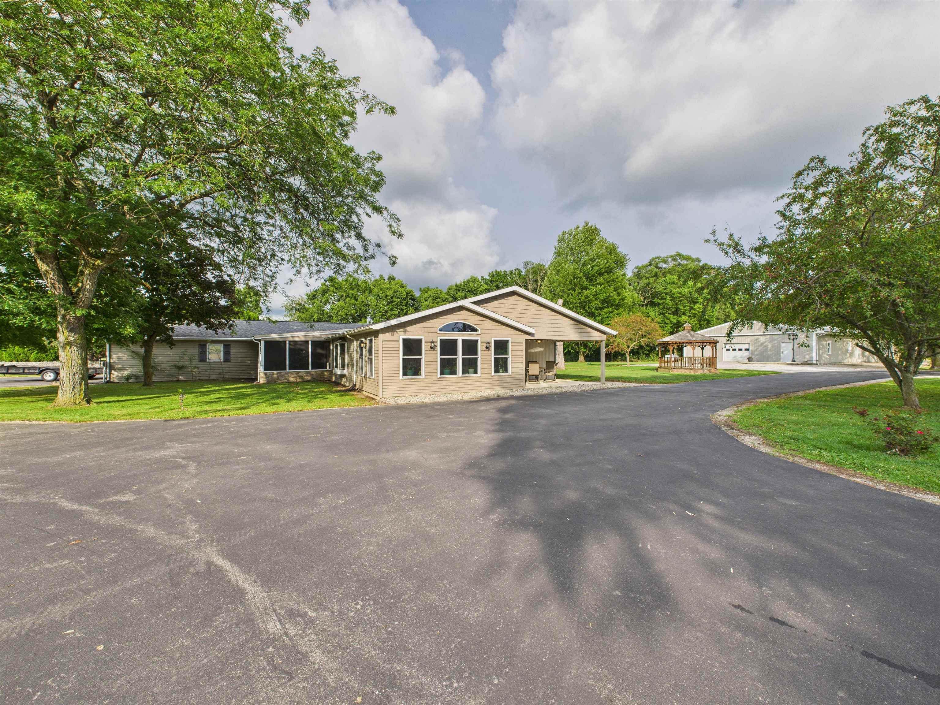 Markle, Indiana, 46770, United States, 3 Bedrooms Bedrooms, ,3 BathroomsBathrooms,Residential,For Sale,1925804