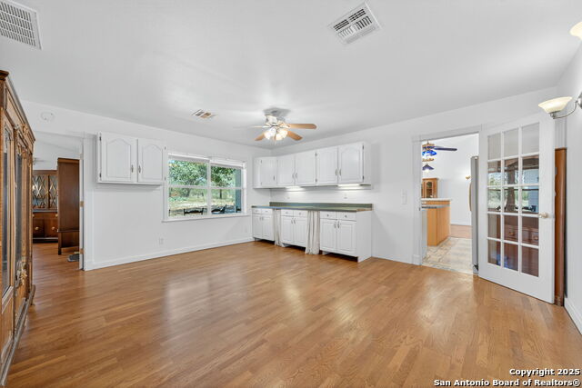 Medina, Texas, 78055, United States, 4 Bedrooms Bedrooms, ,3 BathroomsBathrooms,Residential,For Sale,1961277