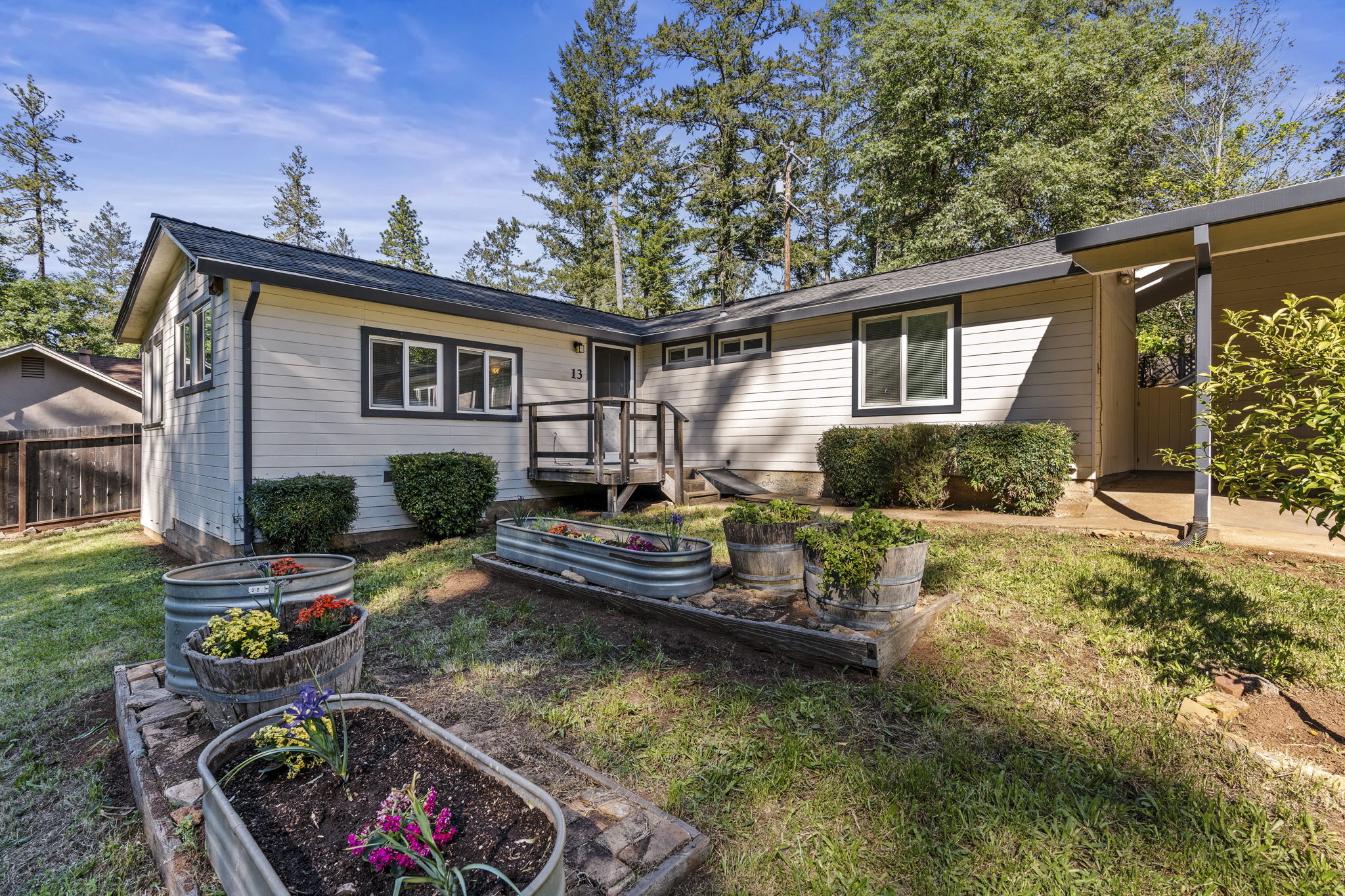  11 Lukens Pl. Angwin, CA. - 物件實景