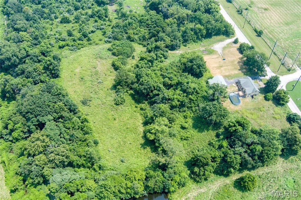 Edwardsville, Illinois, 62025, United States, 5 Bedrooms Bedrooms, ,4 BathroomsBathrooms,Residential,For Sale,1975622