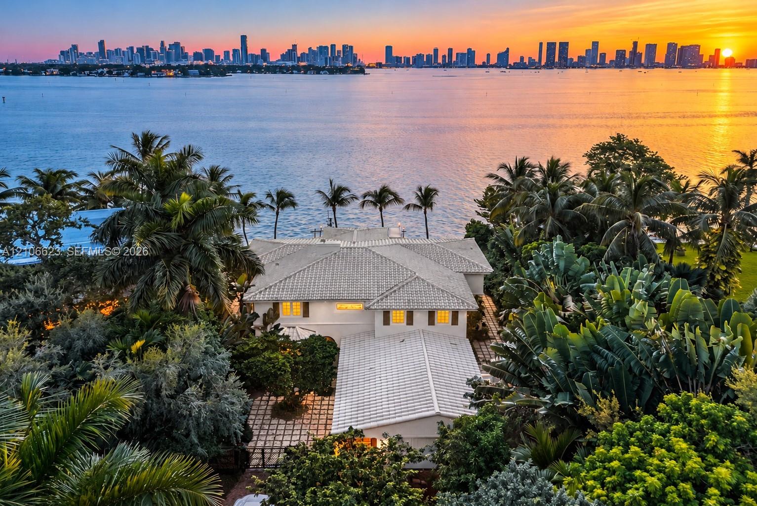 2312 Bay Ave