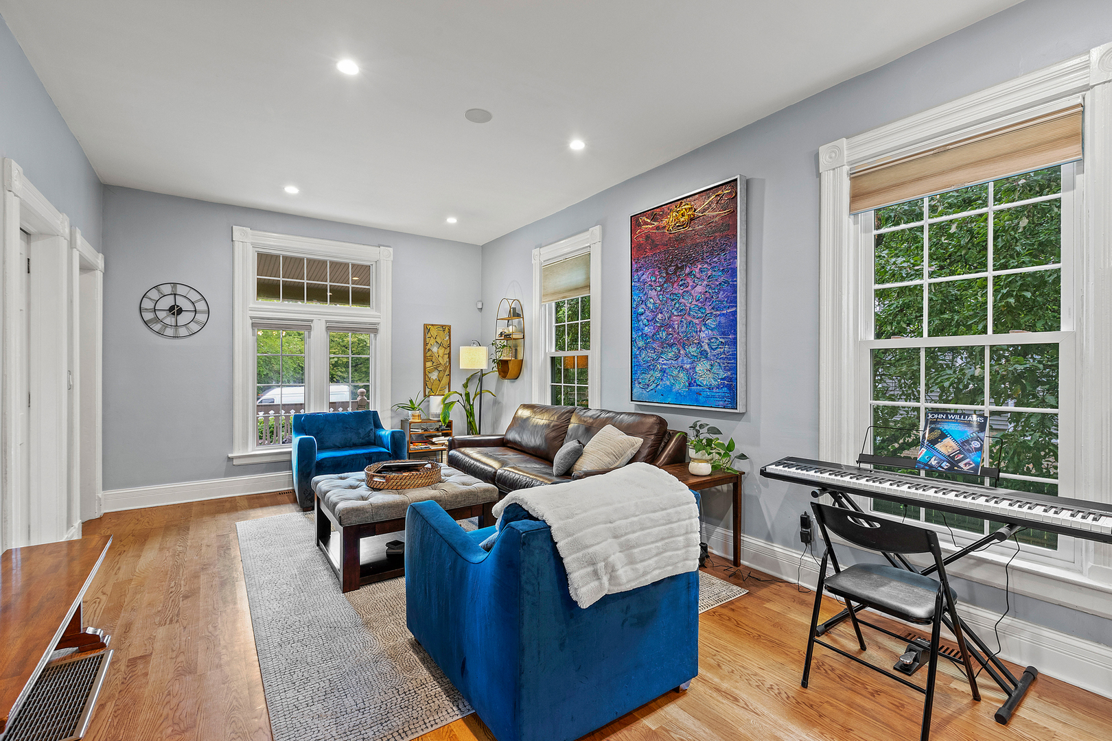 Chicago, Illinois, 60641, United States, 5 Bedrooms Bedrooms, ,3 BathroomsBathrooms,Residential,For Sale,1891255