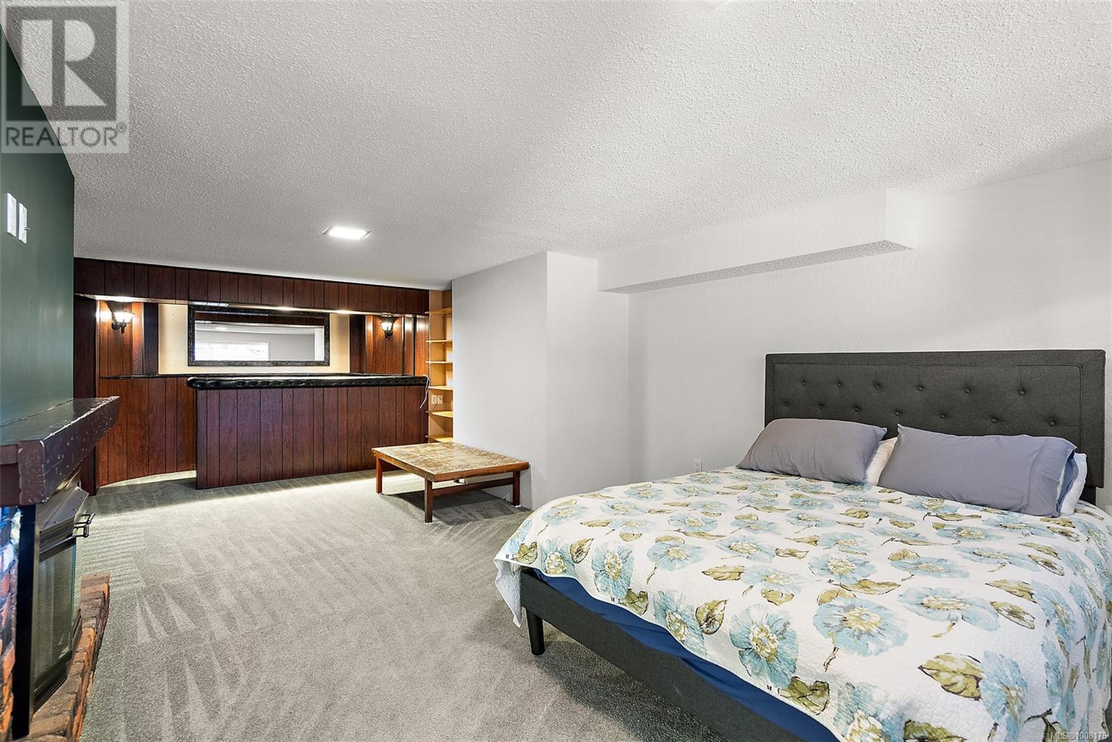 SIDNEY, British Columbia, V8L 2T6, CA, 3 Bedrooms Bedrooms, ,2 BathroomsBathrooms,Residential,For Sale,1906024